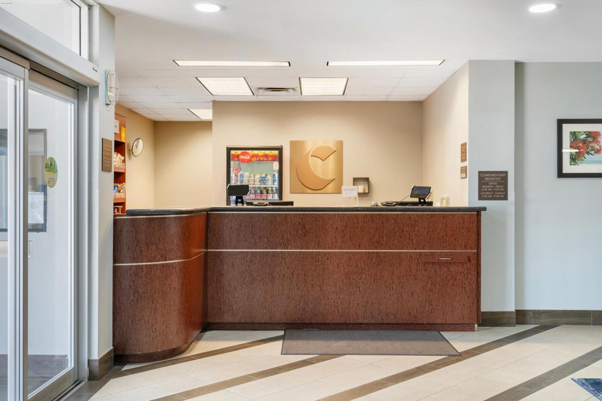 Comfort Suites West Jacksonville photo 42