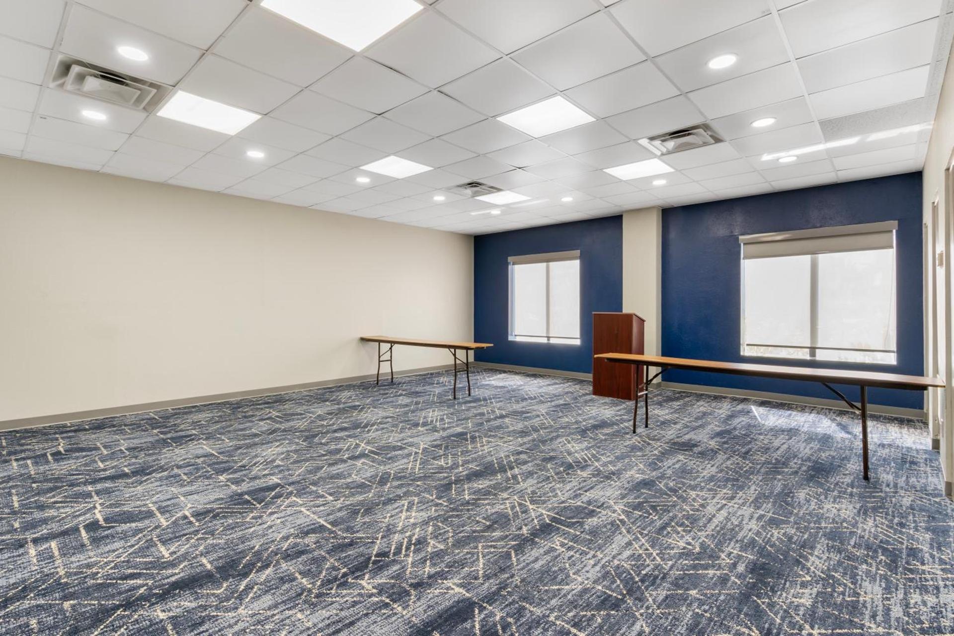 Comfort Suites West Jacksonville photo 49