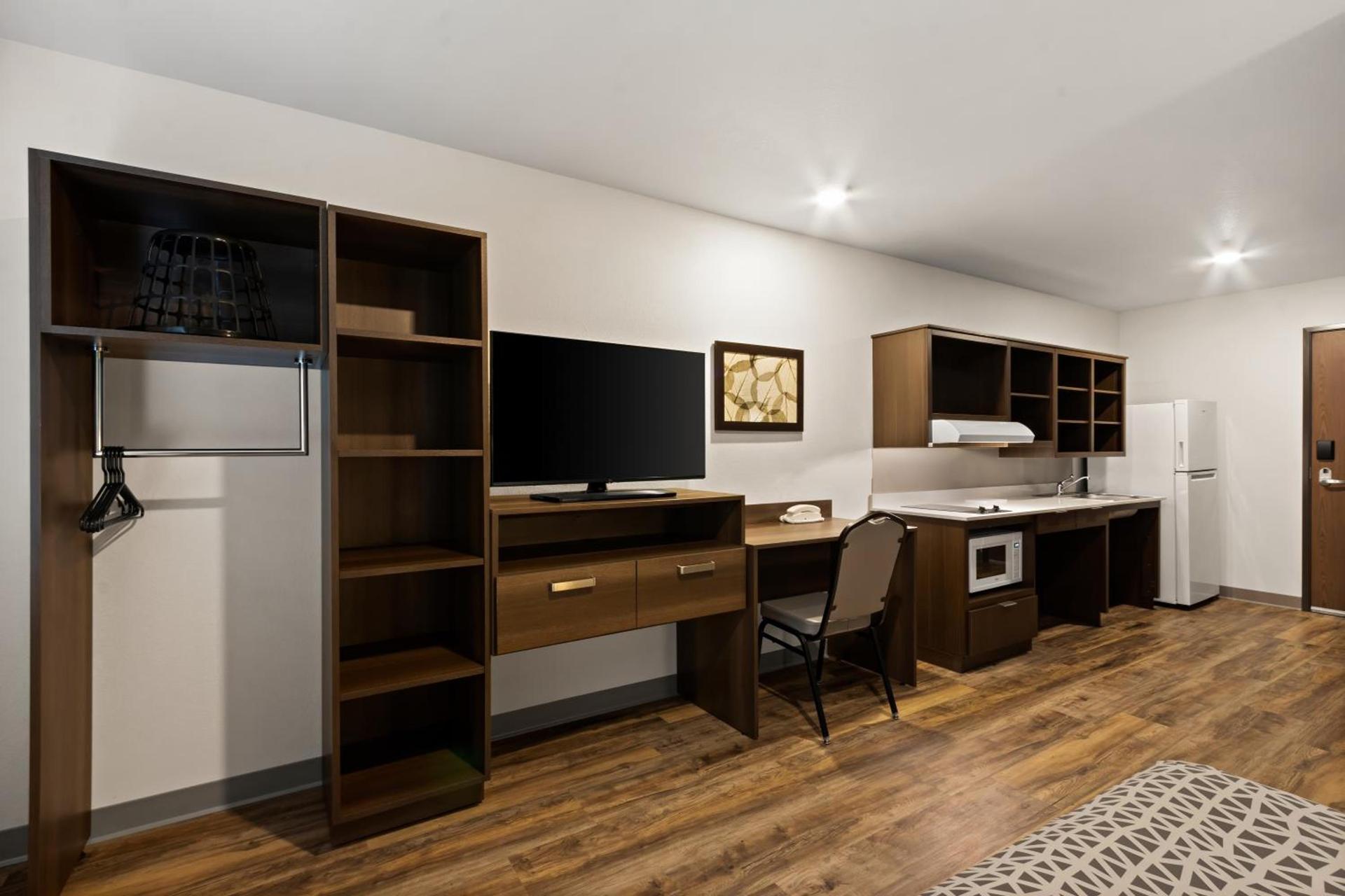 WoodSpring Suites Tolleson - Phoenix West photo 7