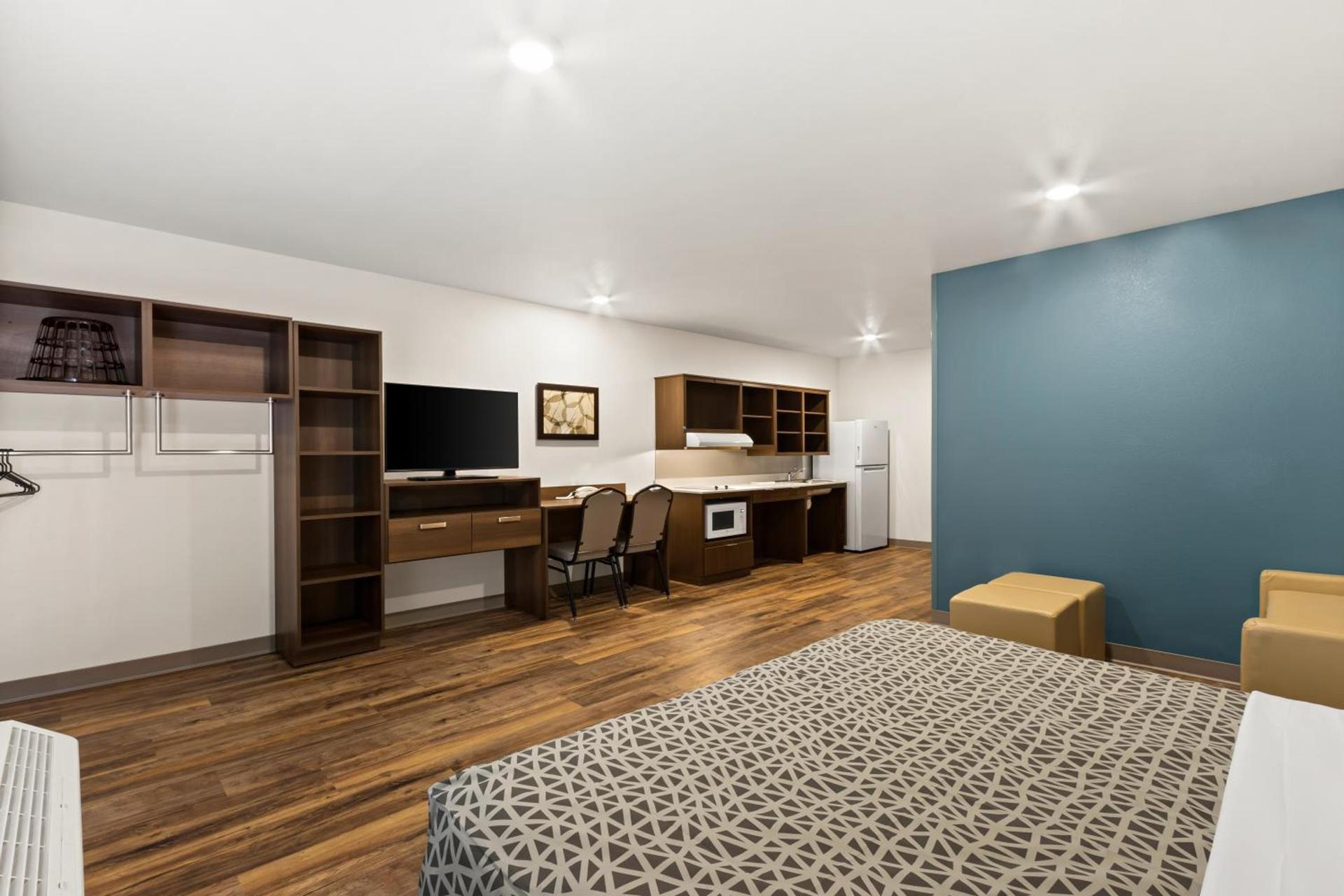 WoodSpring Suites Tolleson - Phoenix West photo 4