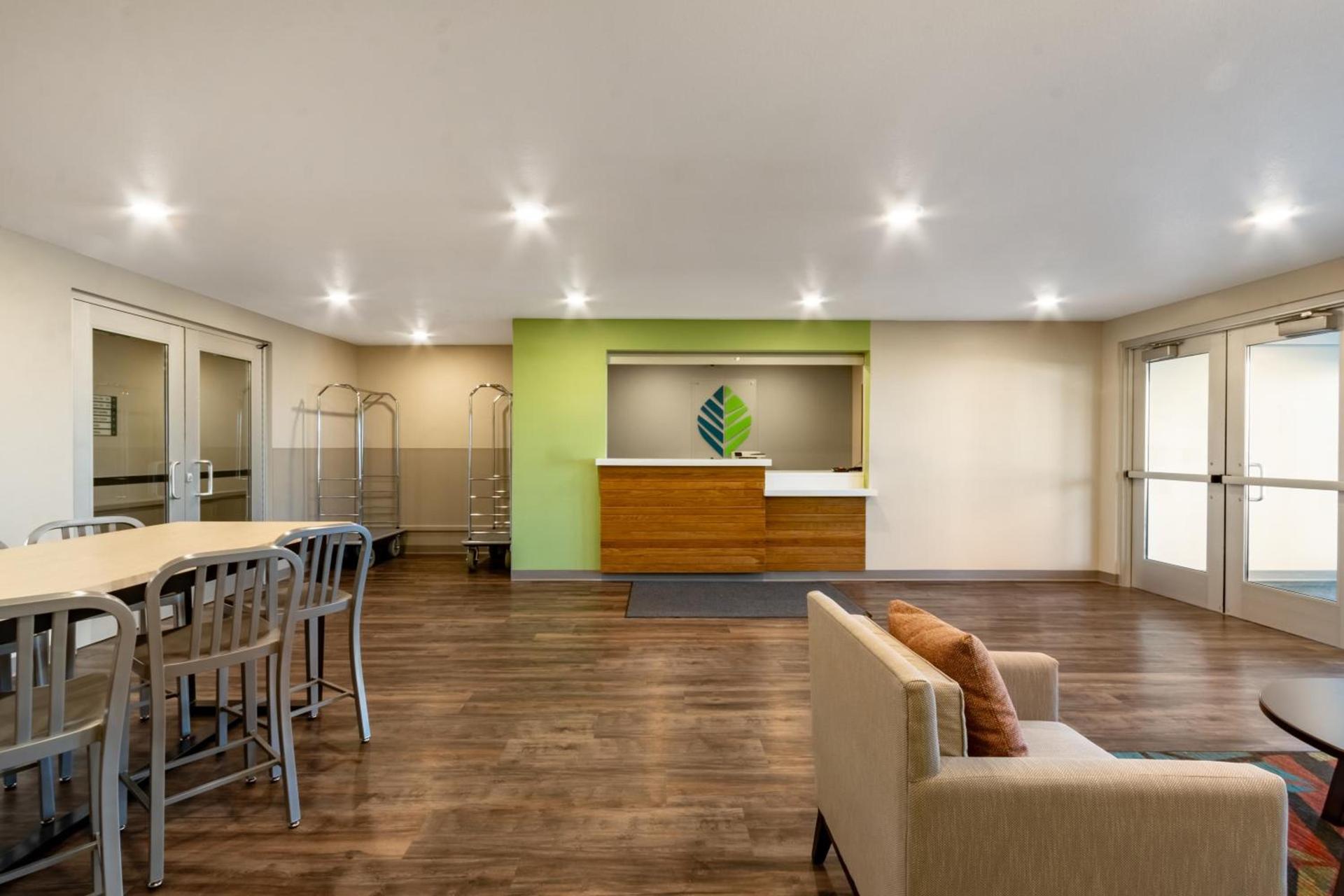 WoodSpring Suites Tolleson - Phoenix West photo 11