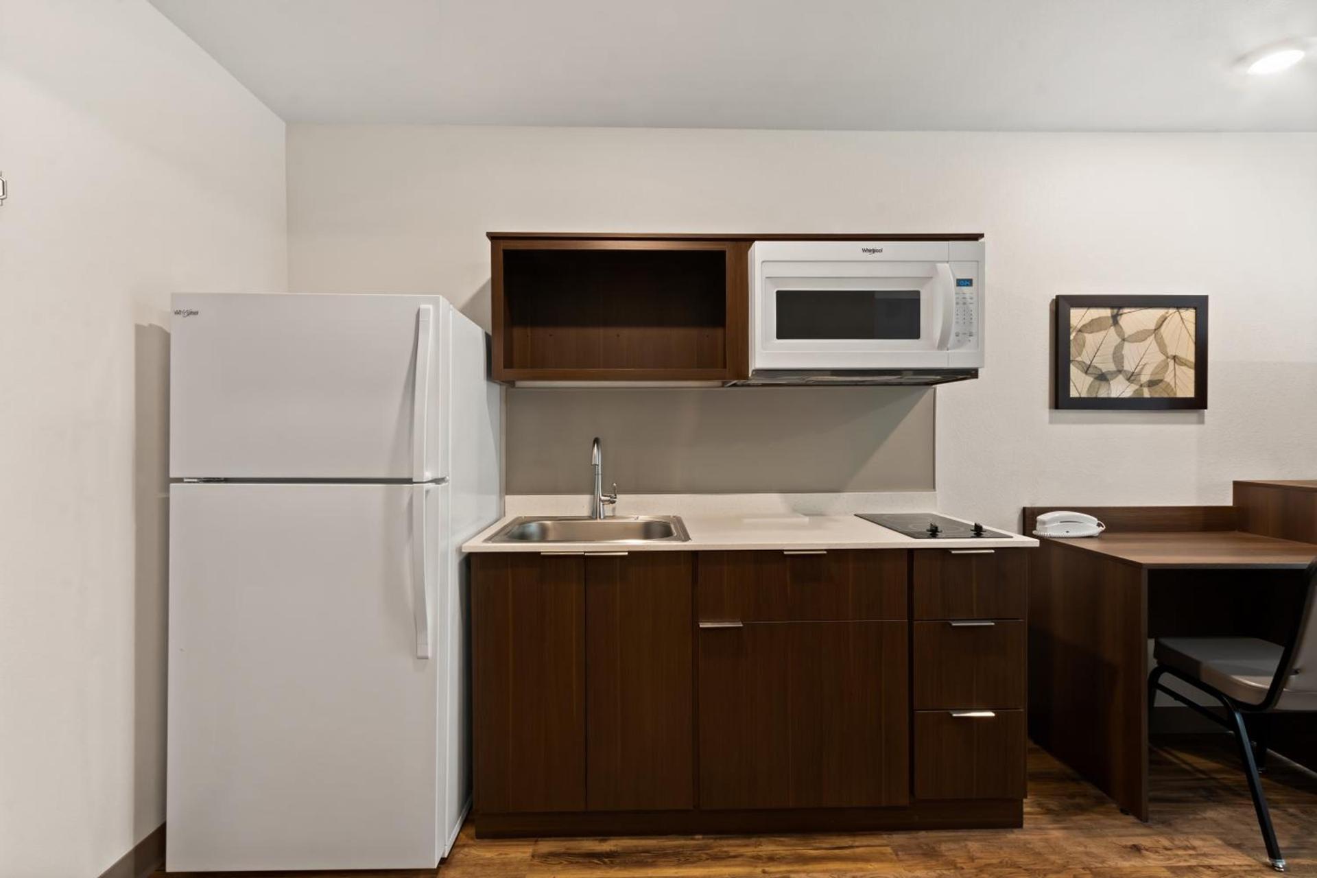 WoodSpring Suites Tolleson - Phoenix West photo 20
