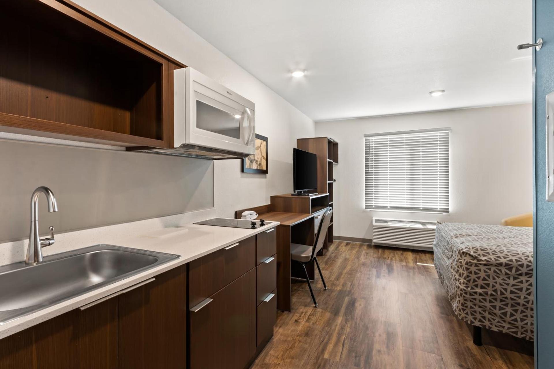 WoodSpring Suites Tolleson - Phoenix West photo 23