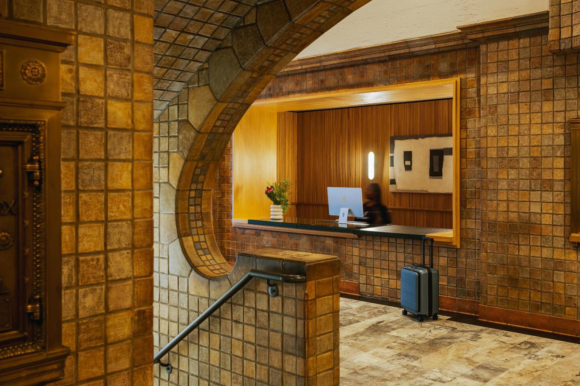 Reside Craftsman Los Angeles, a Wyndham Residence photo 2
