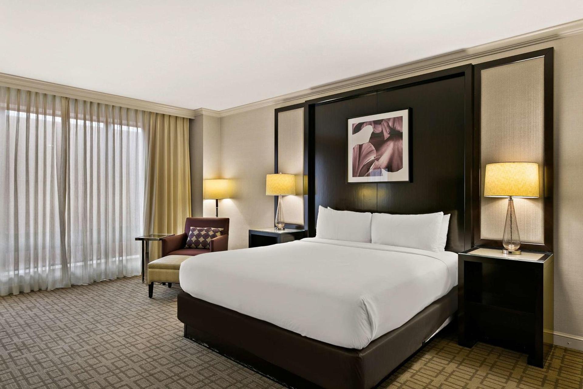 The Royal Sonesta Harbor Court Baltimore photo 72