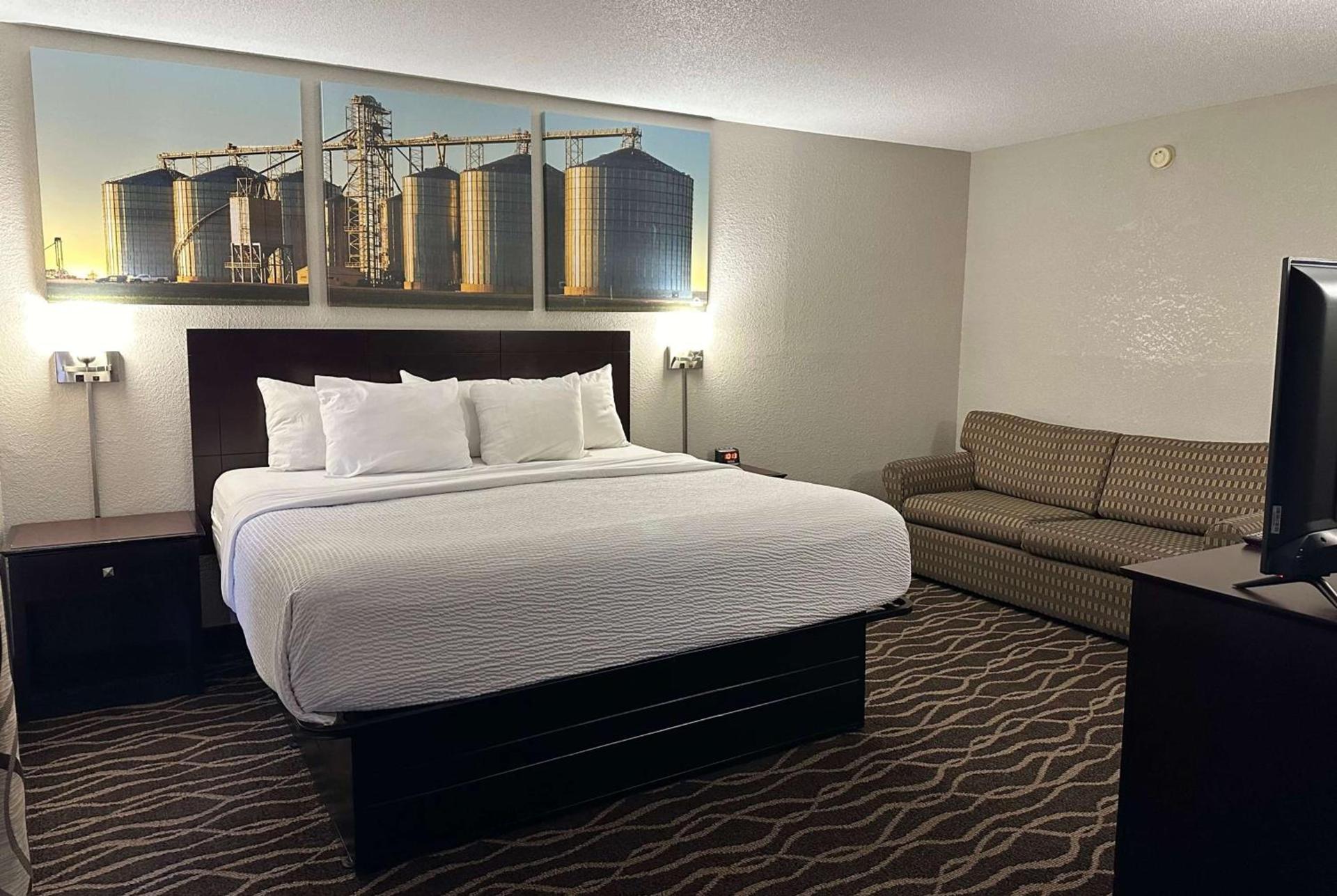 Days Inn & Suites by Wyndham Casey photo 8