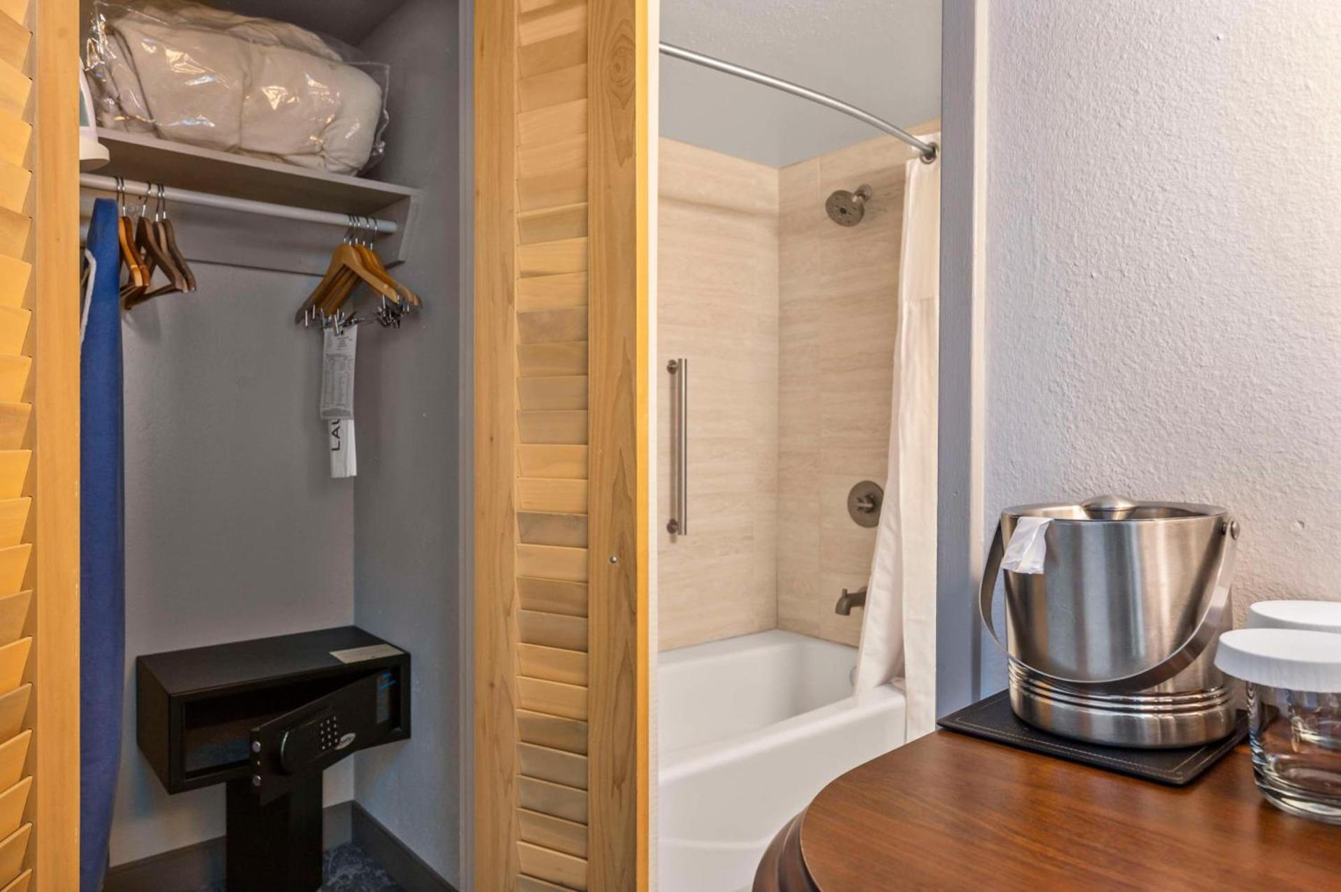 DoubleTree by Hilton Tucson-Reid Park photo 16