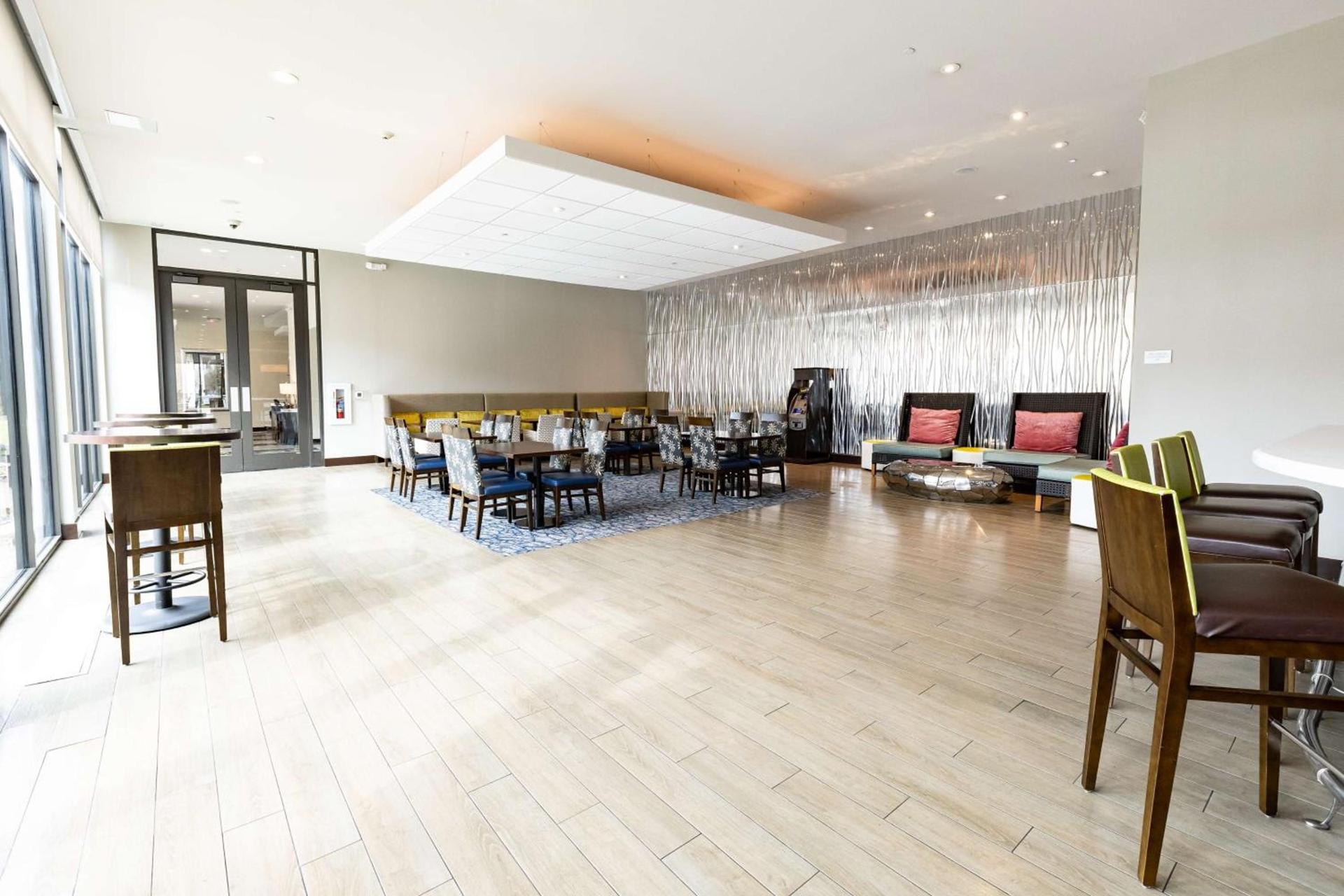 Hilton Garden Inn Austin Airport photo 14