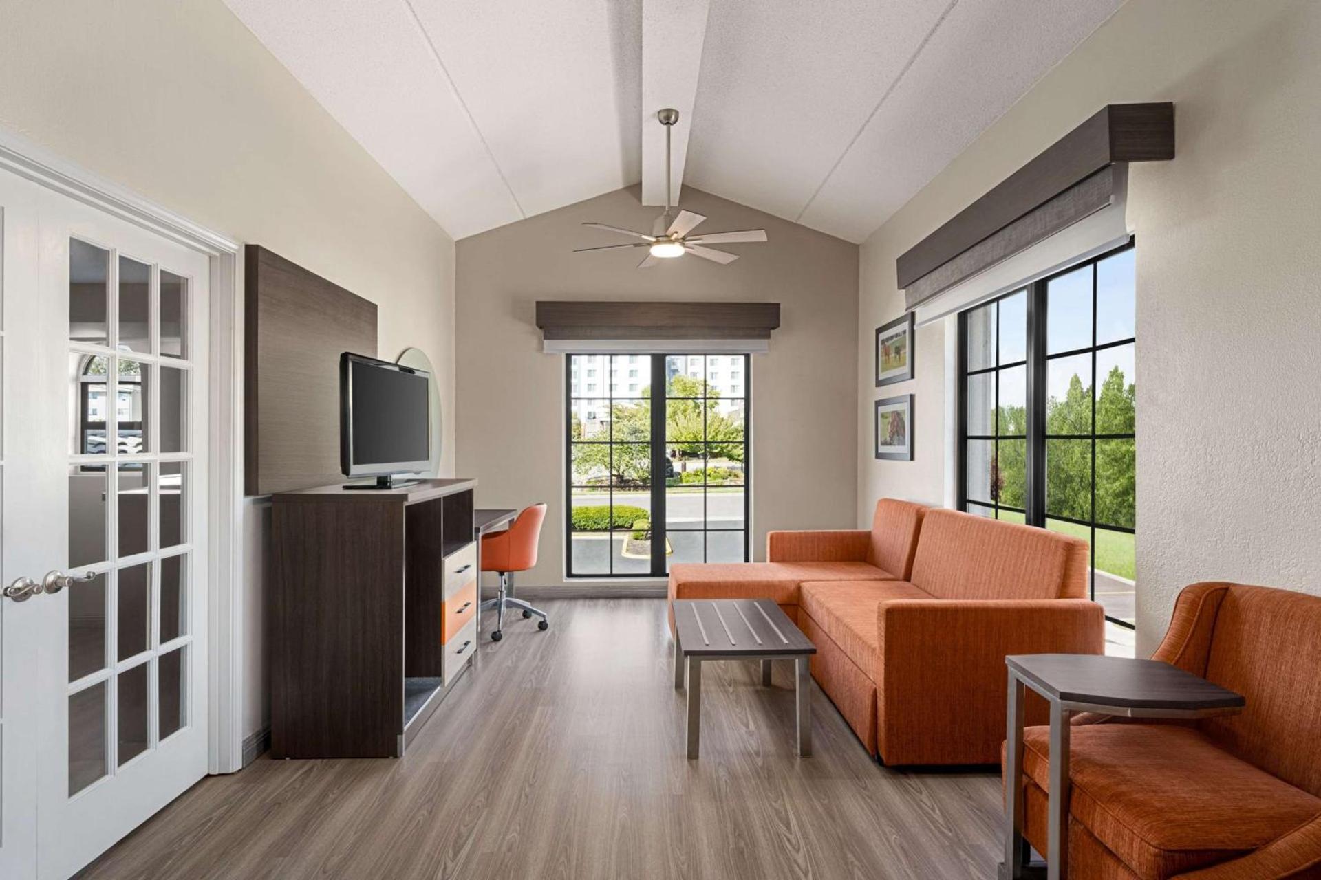 La Quinta Inn Lexington-Horse Park photo 24