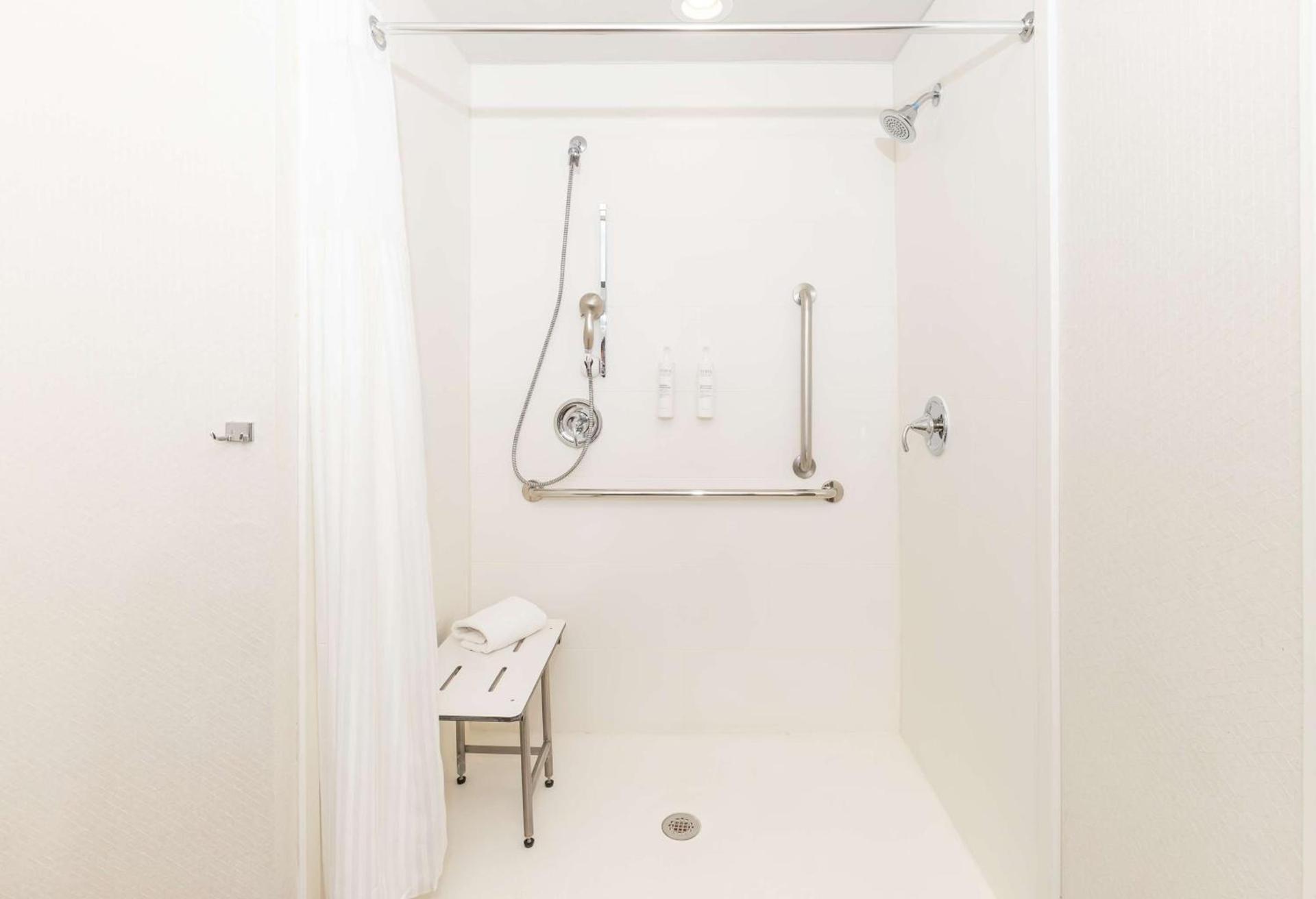 Hilton Garden Inn Austin Airport photo 27