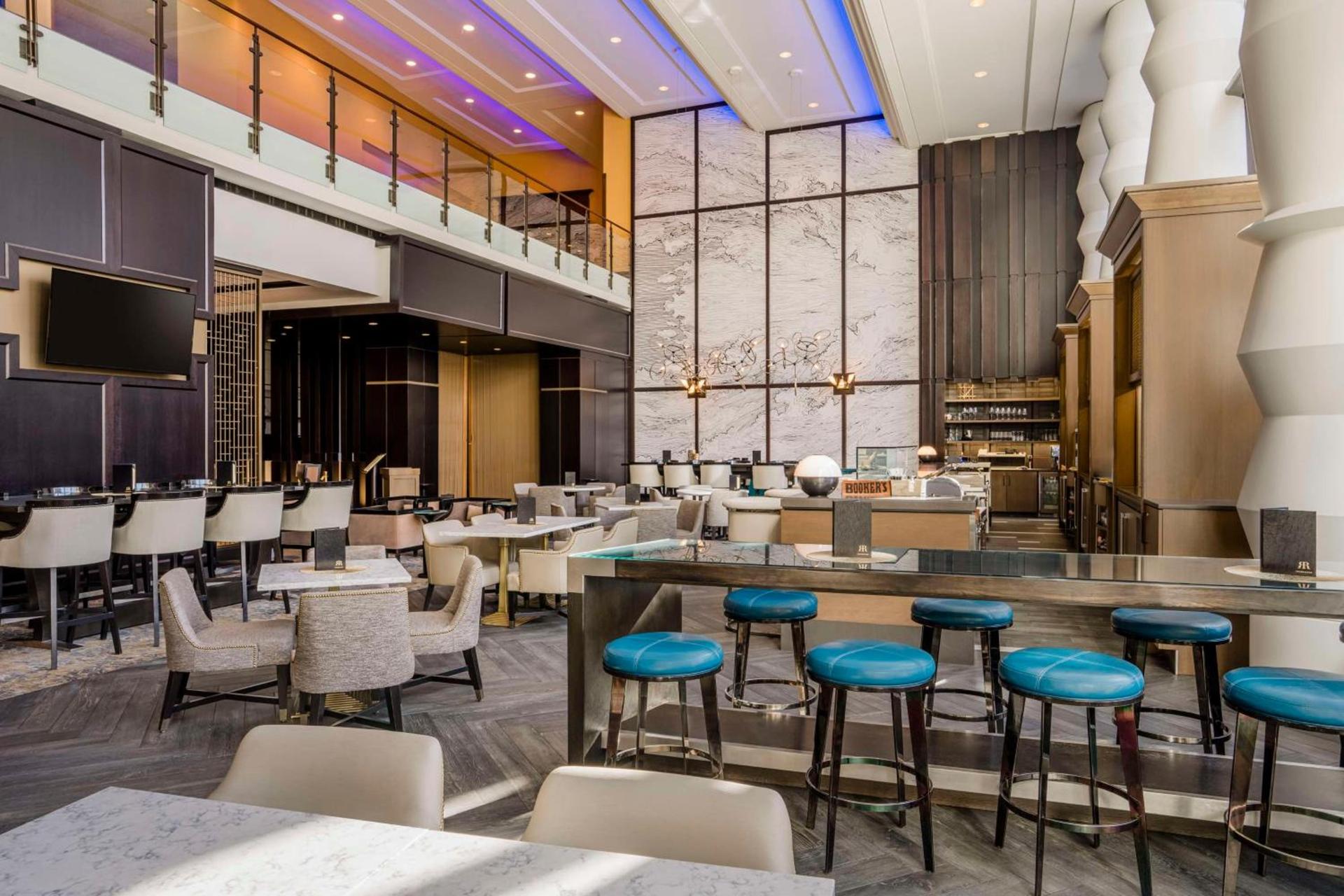 Amway Grand Plaza Hotel, Curio Collection by Hilton photo 100