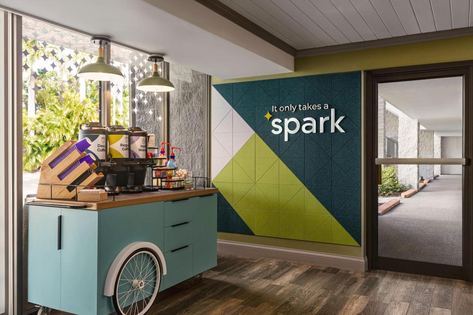 Spark by Hilton Sarasota Siesta Key Gateway photo 5