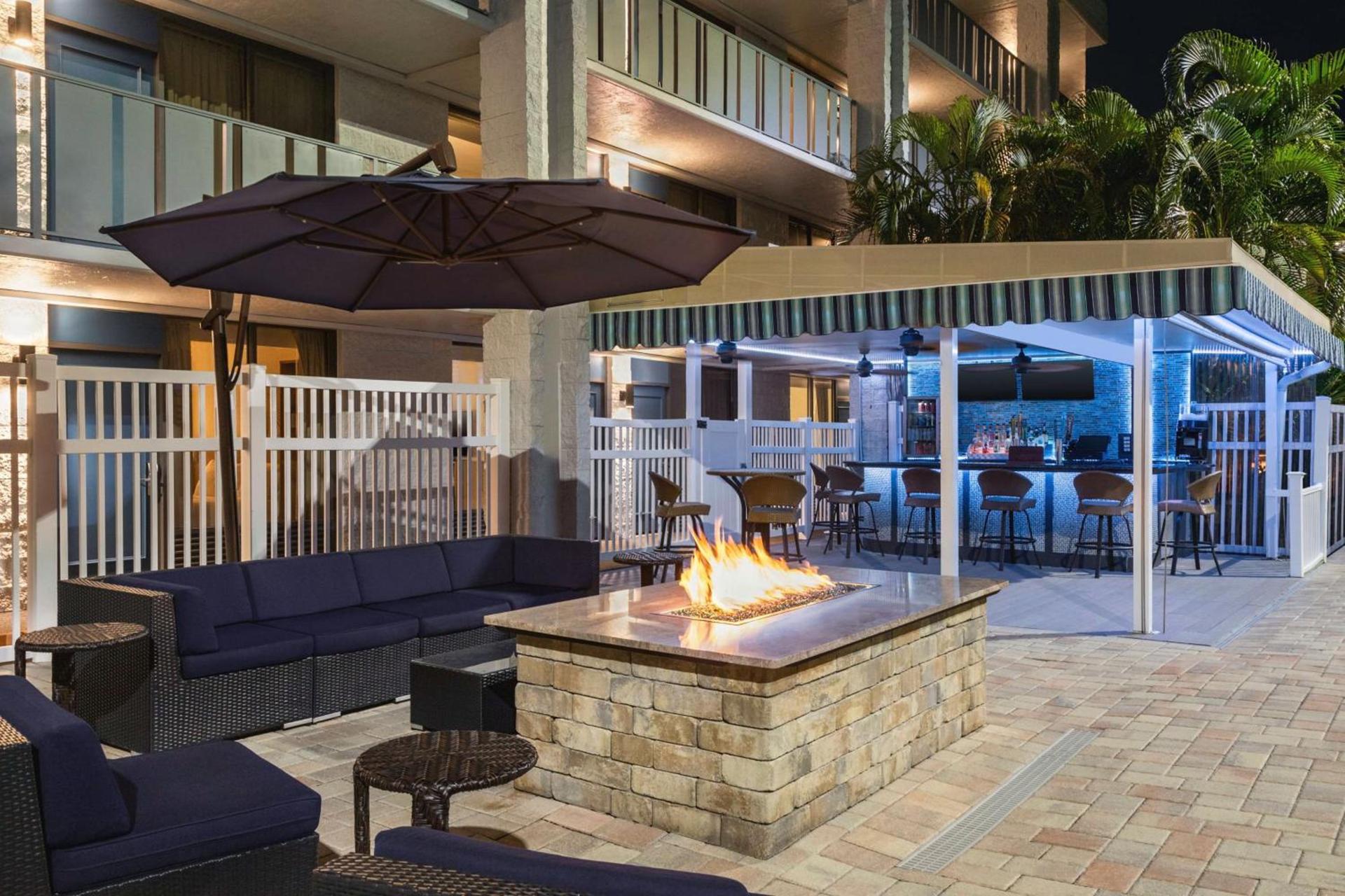 Spark by Hilton Sarasota Siesta Key Gateway photo 20