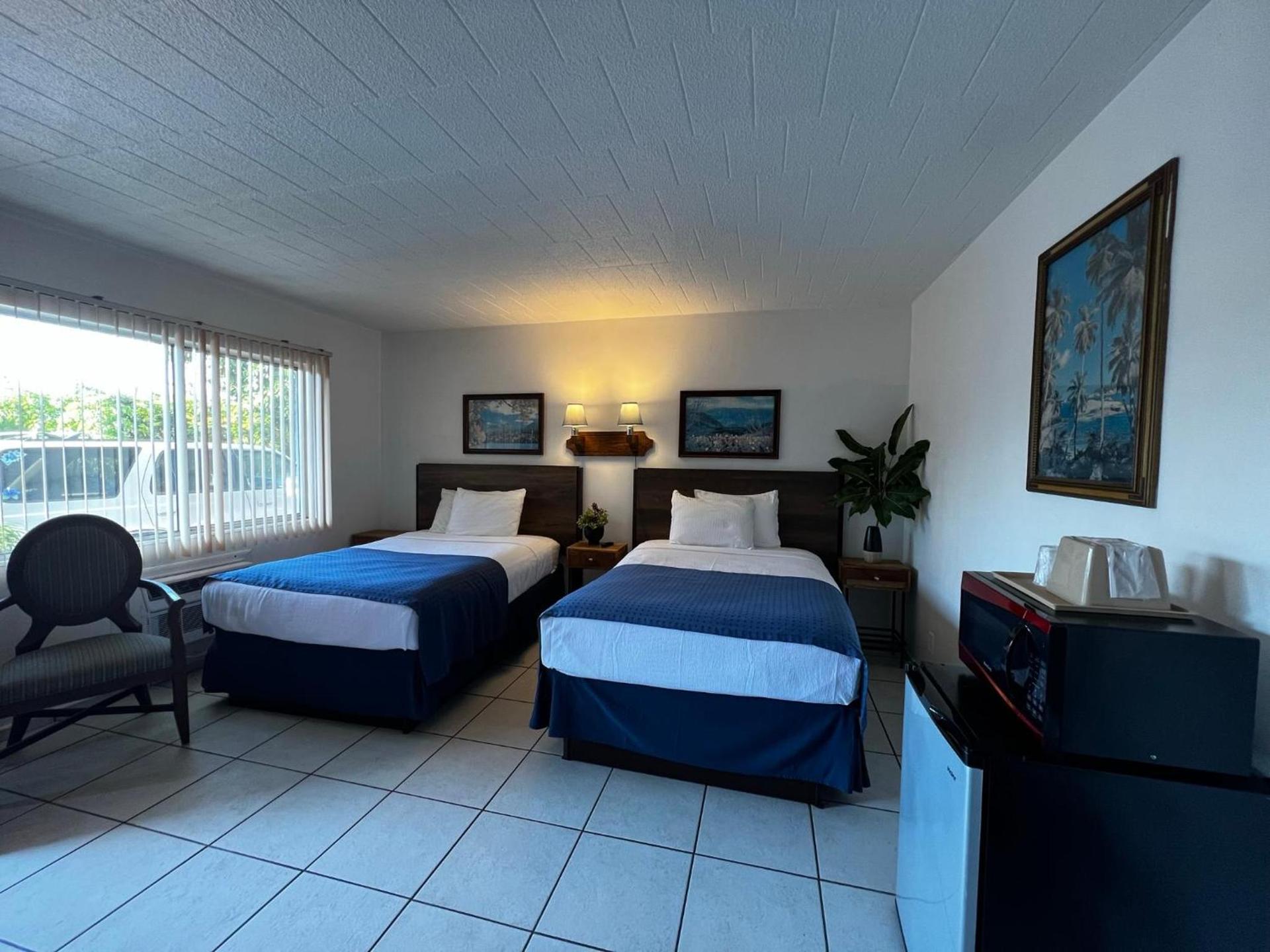 Nocturne Motel photo 10