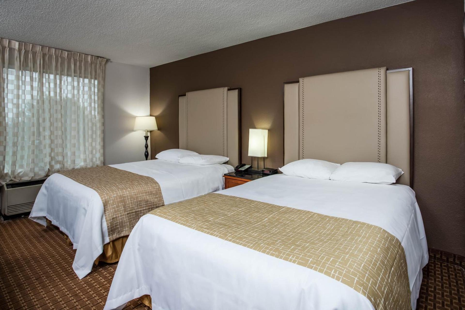 Travelodge by Wyndham Fort Wayne North photo 19