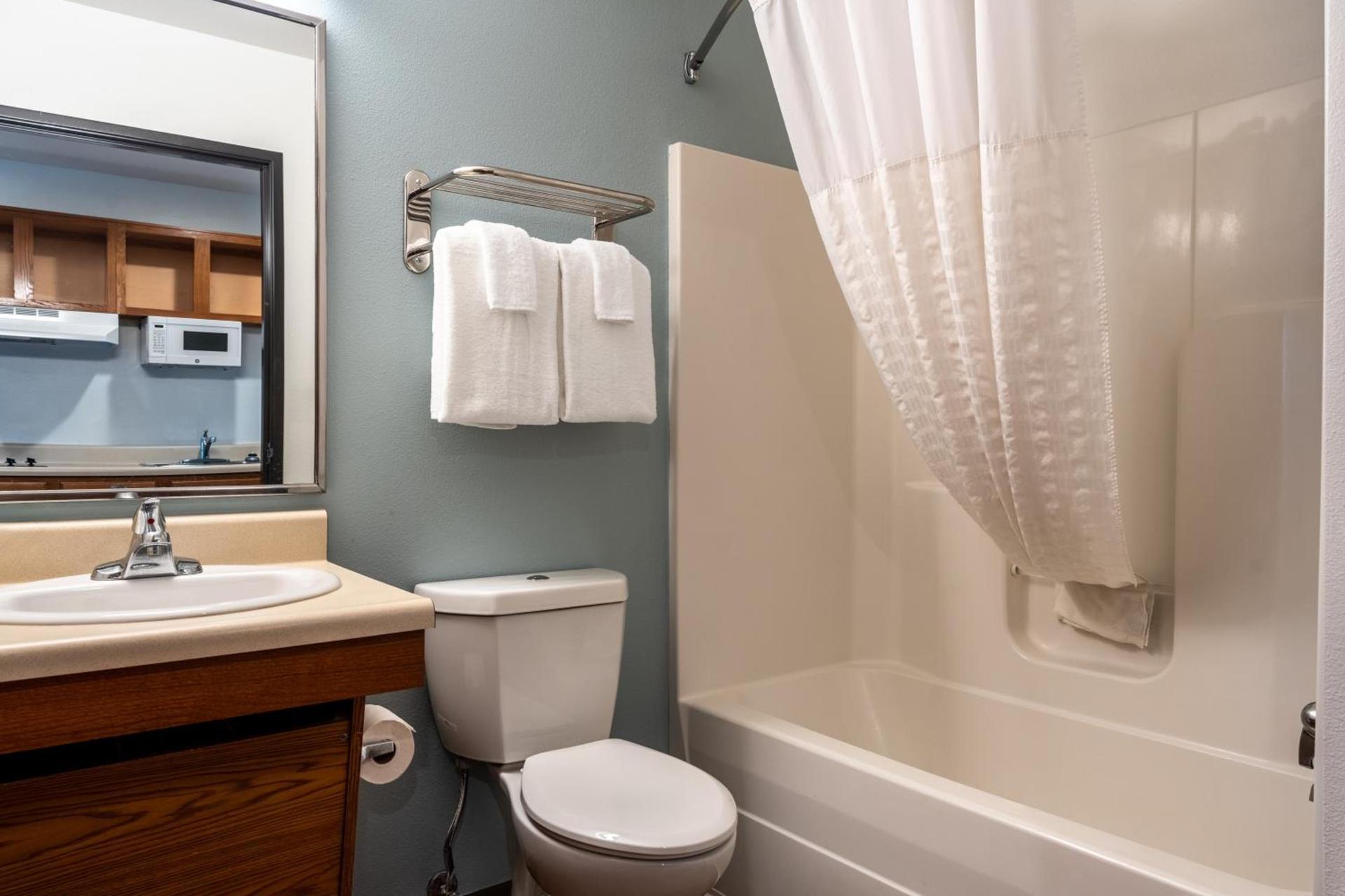 WoodSpring Suites Macon North photo 33