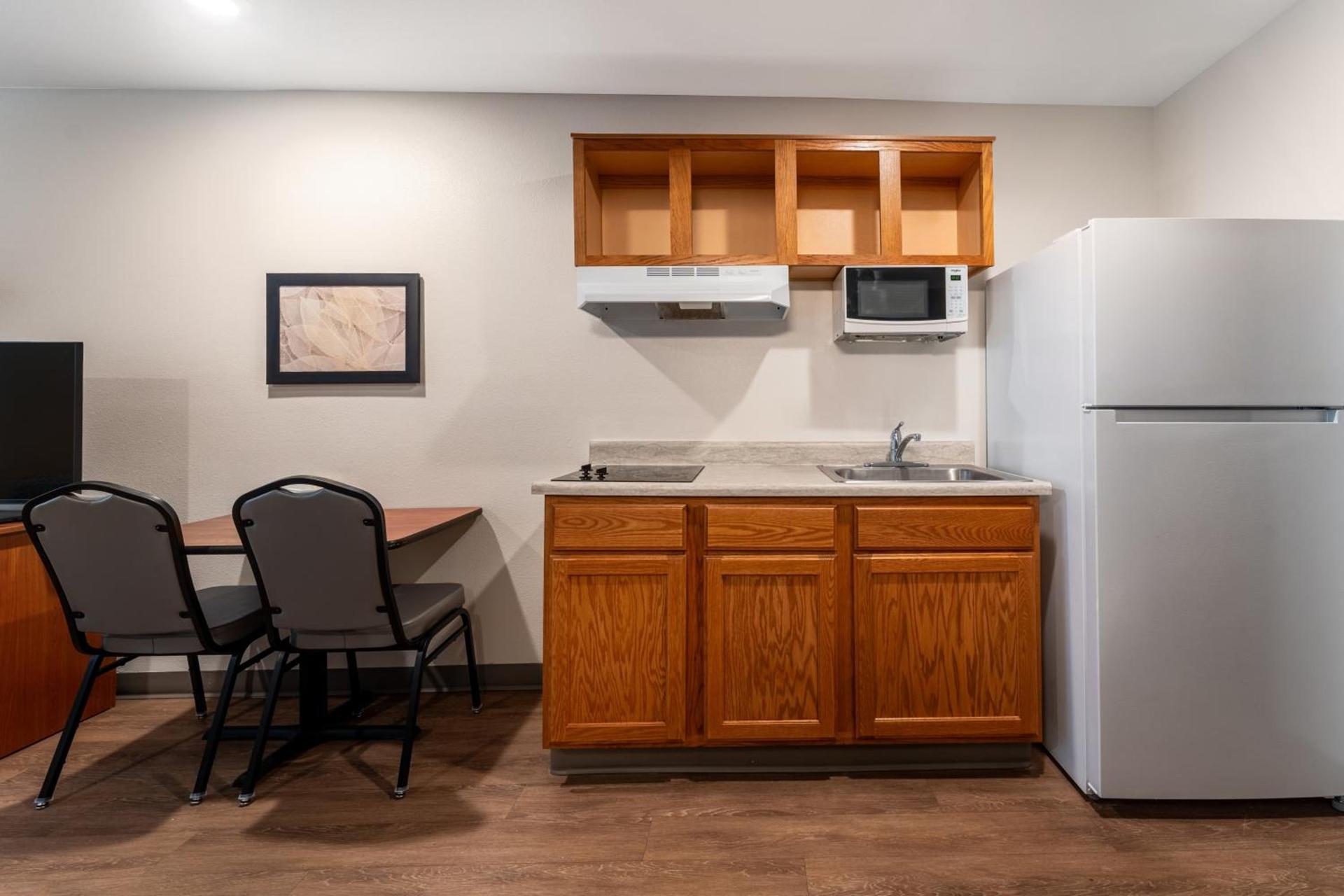 WoodSpring Suites Macon North photo 35