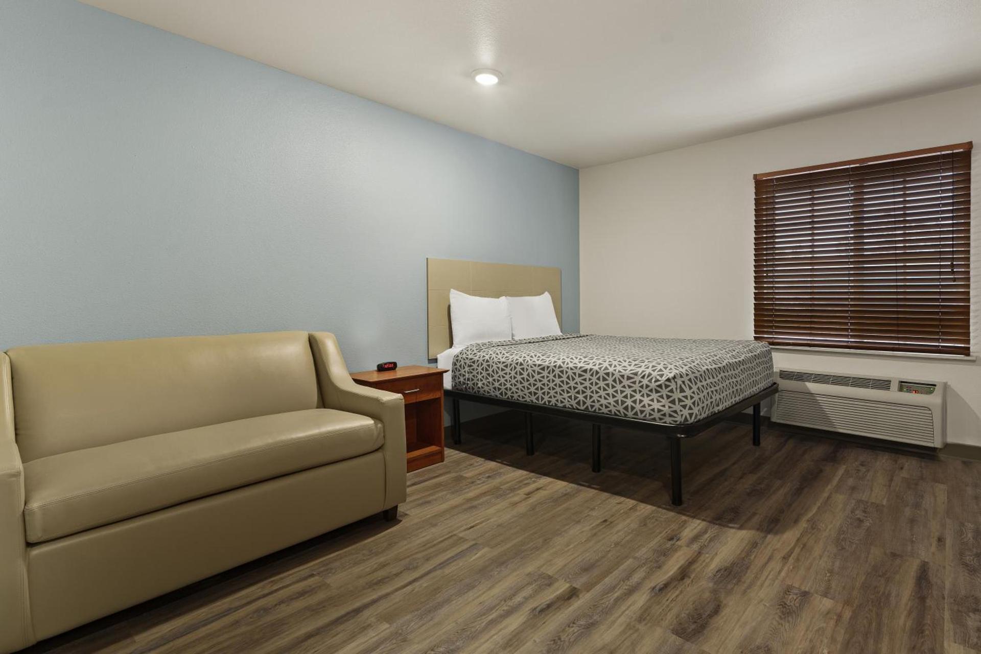 WoodSpring Suites Macon North photo 39