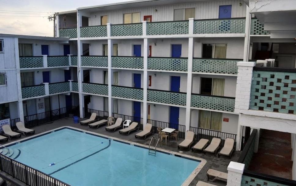 SeaGypsy Motel photo 3