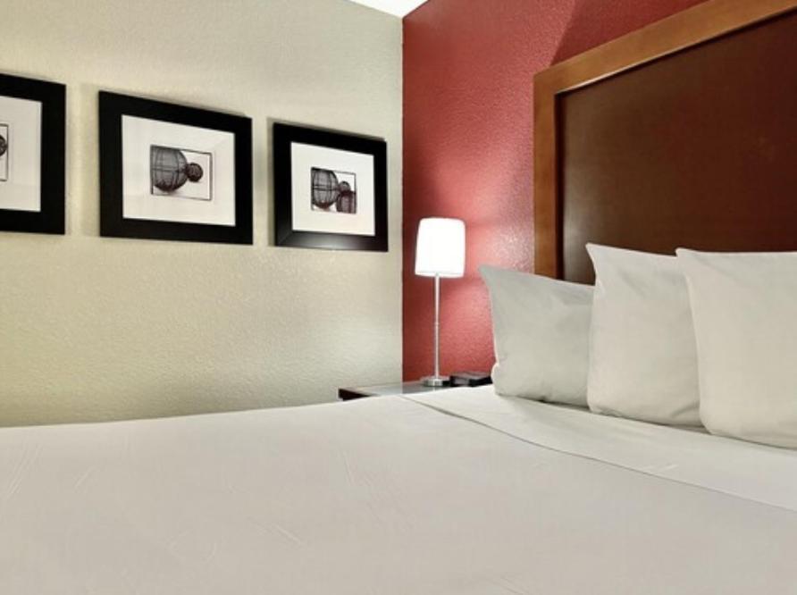 FairBridge Inn & Suites Fort Wayne photo 7