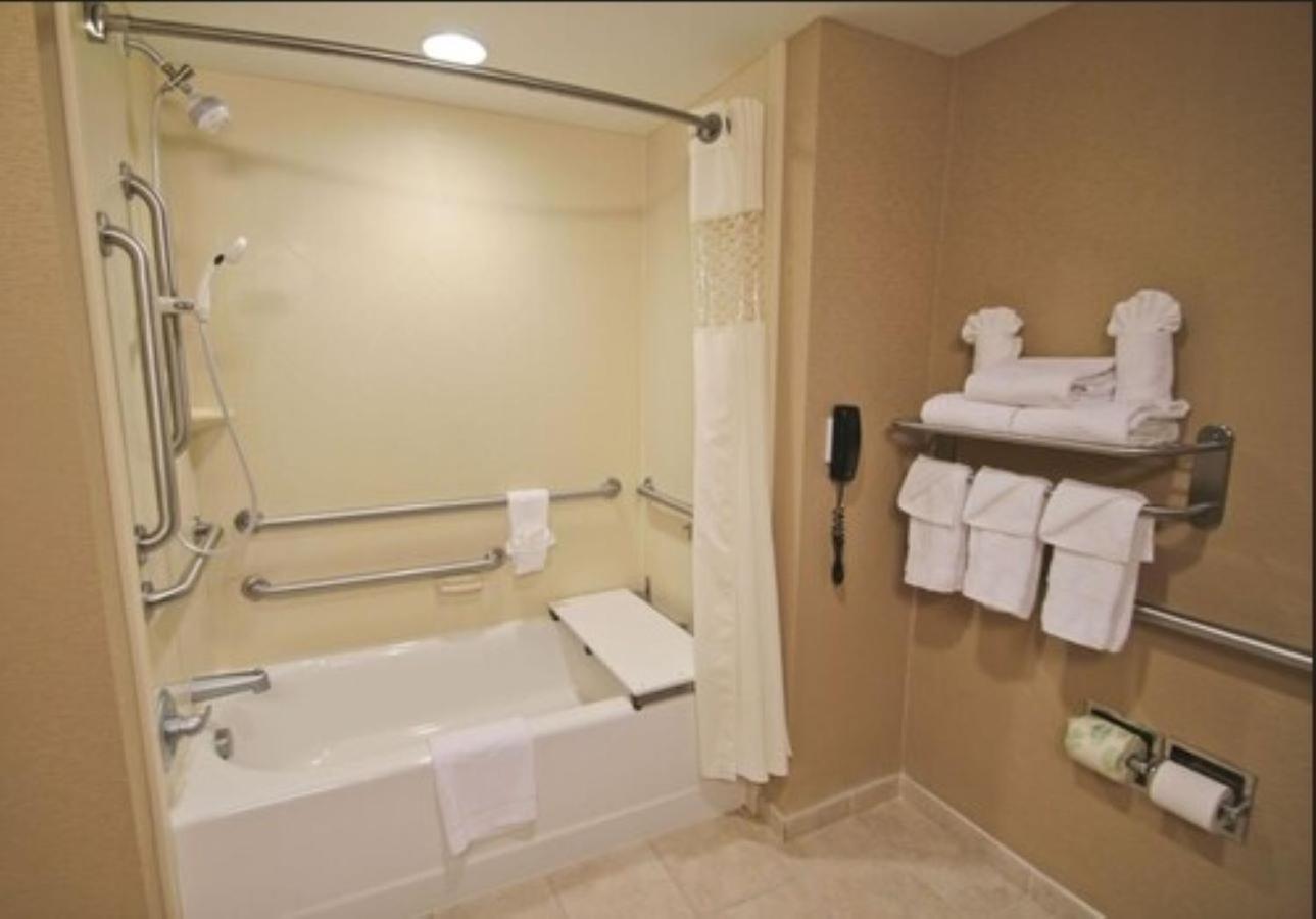 Hampton Inn Hampton-Newport News photo 28