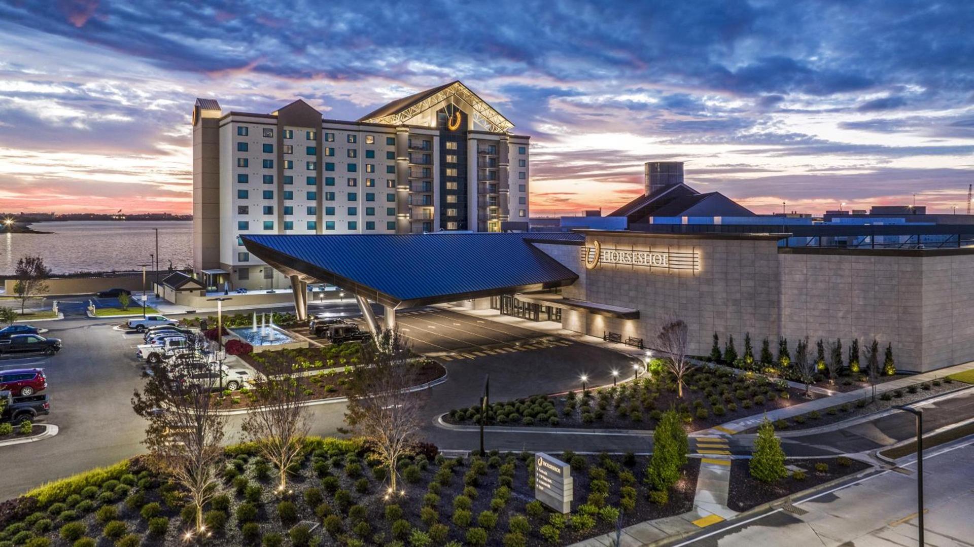 Horseshoe Lake Charles Hotel & Casino - A Caesars Rewards Destination photo 2