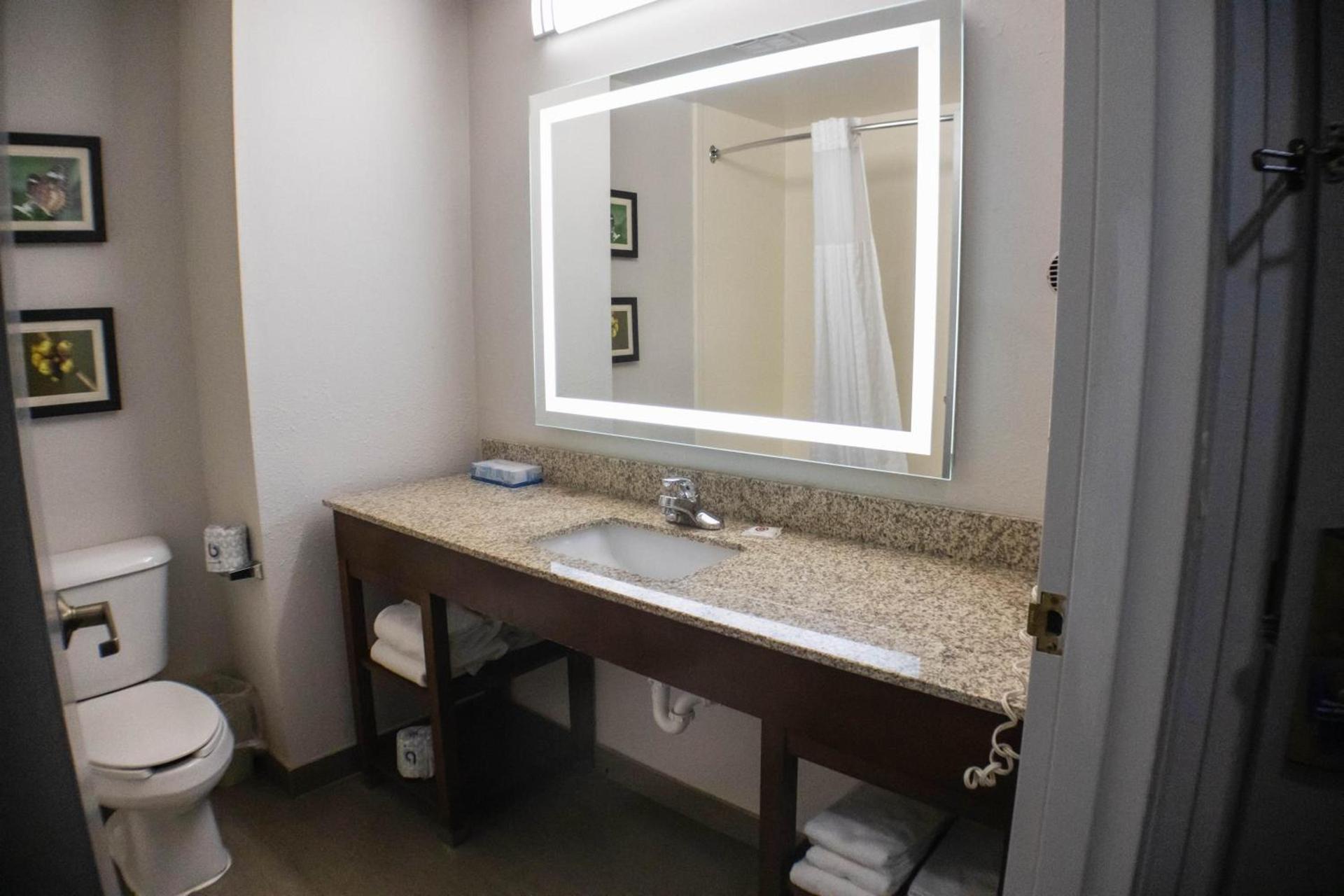Comfort Suites Salisbury I-85 photo 71