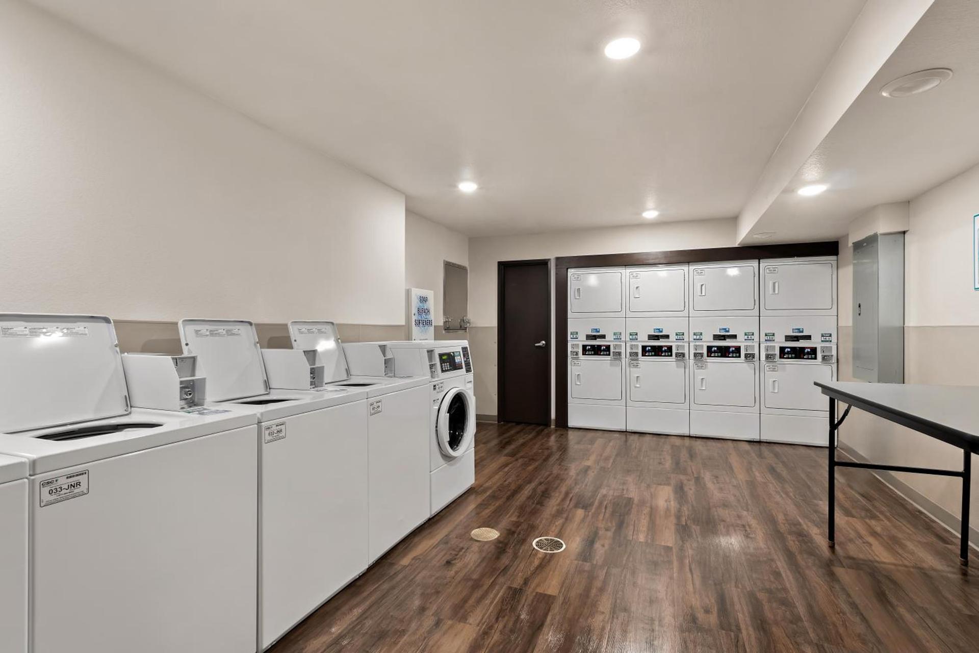 WoodSpring Suites Fort Collins photo 2