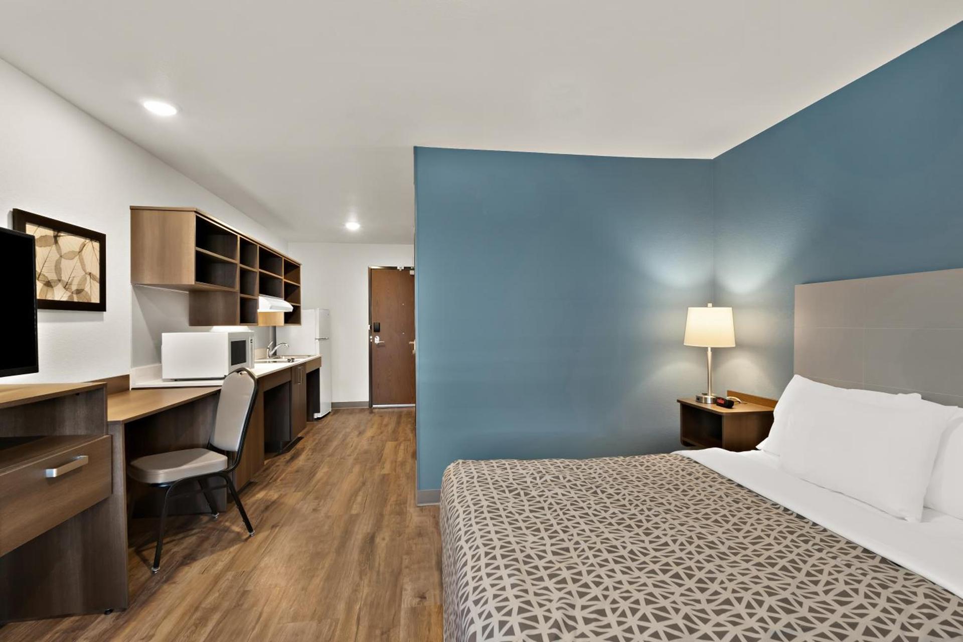 WoodSpring Suites Fort Collins photo 20