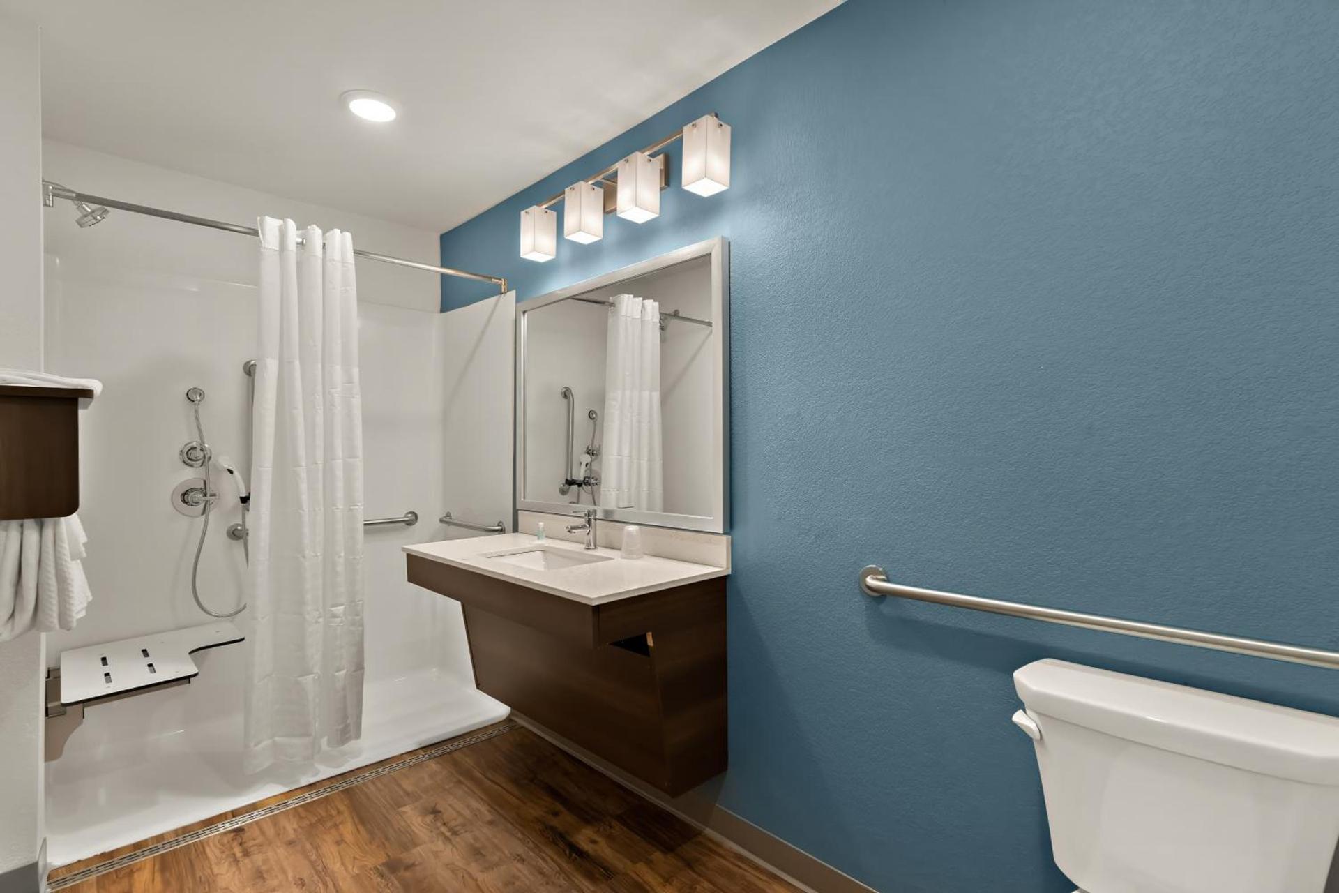 WoodSpring Suites Fort Collins photo 12
