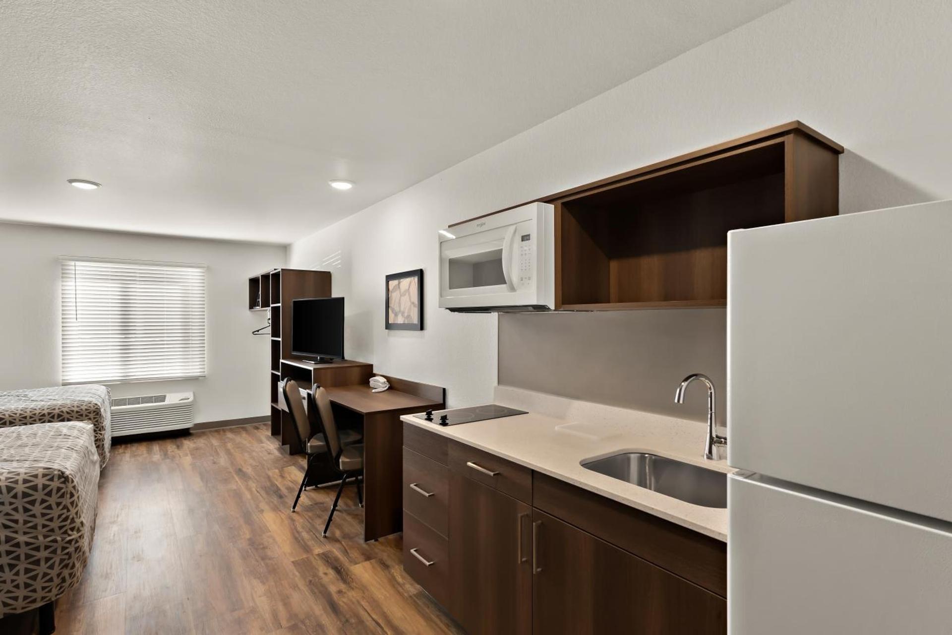WoodSpring Suites Fort Collins photo 25