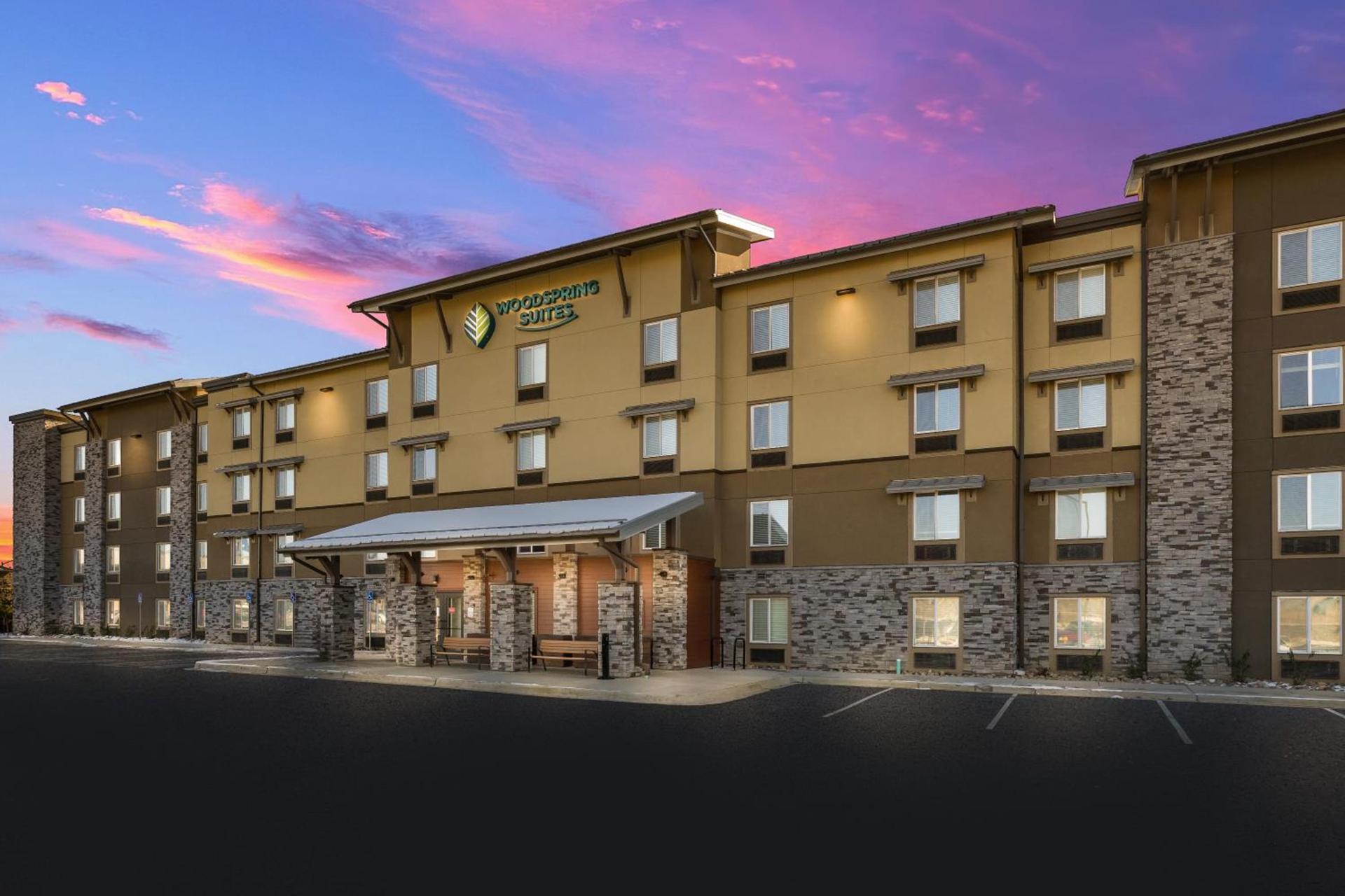 WoodSpring Suites Fort Collins photo 28