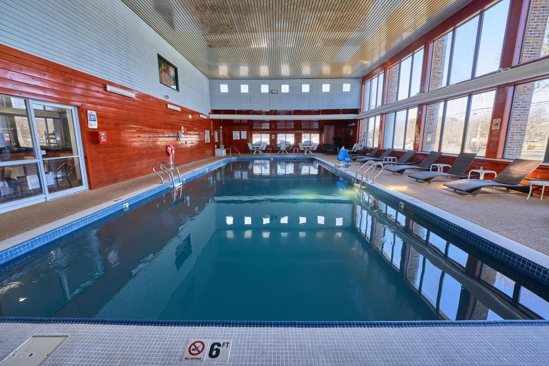 The Mariner Resort Cape Cod by The Red Collection photo 6