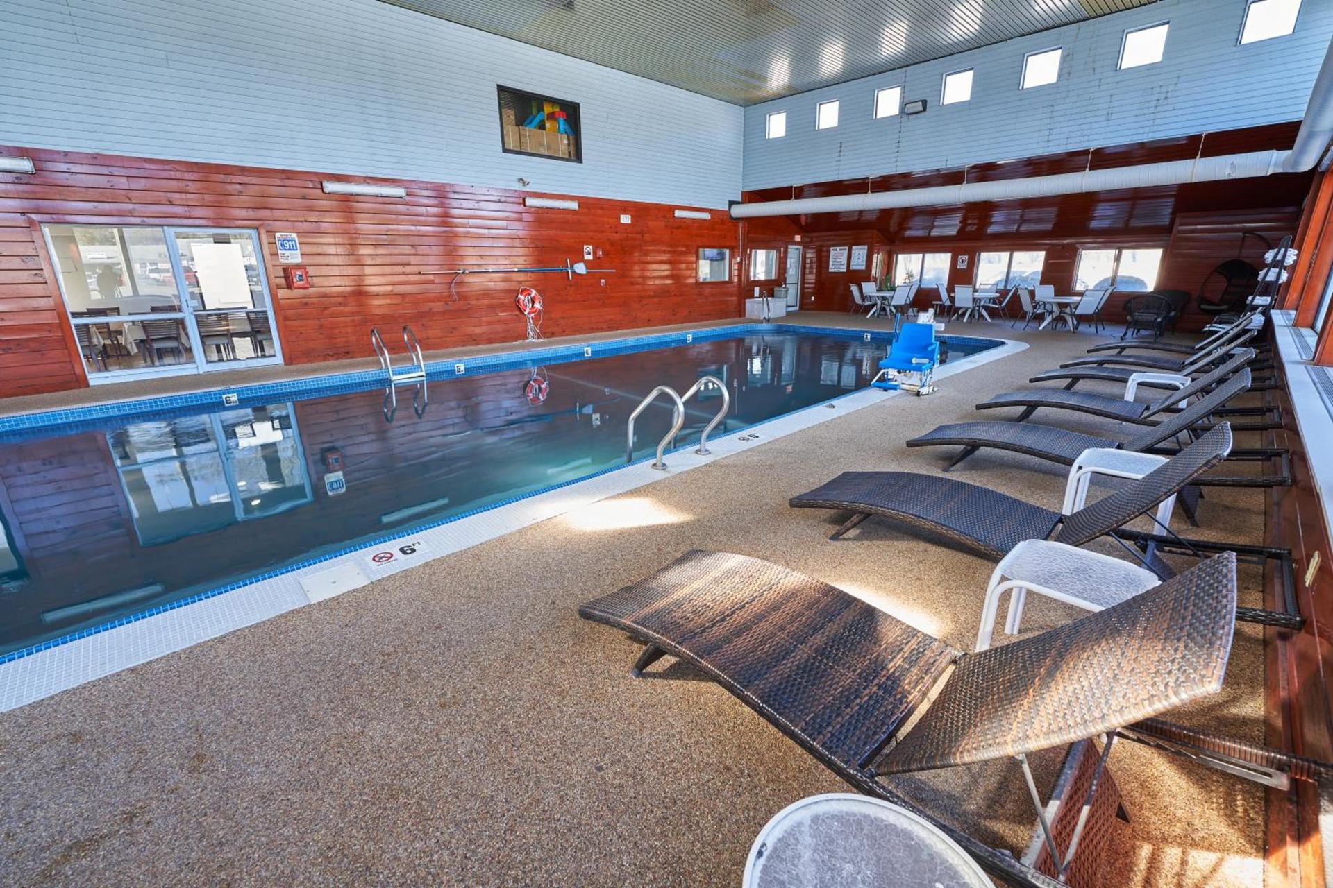 The Mariner Resort Cape Cod by The Red Collection photo 3