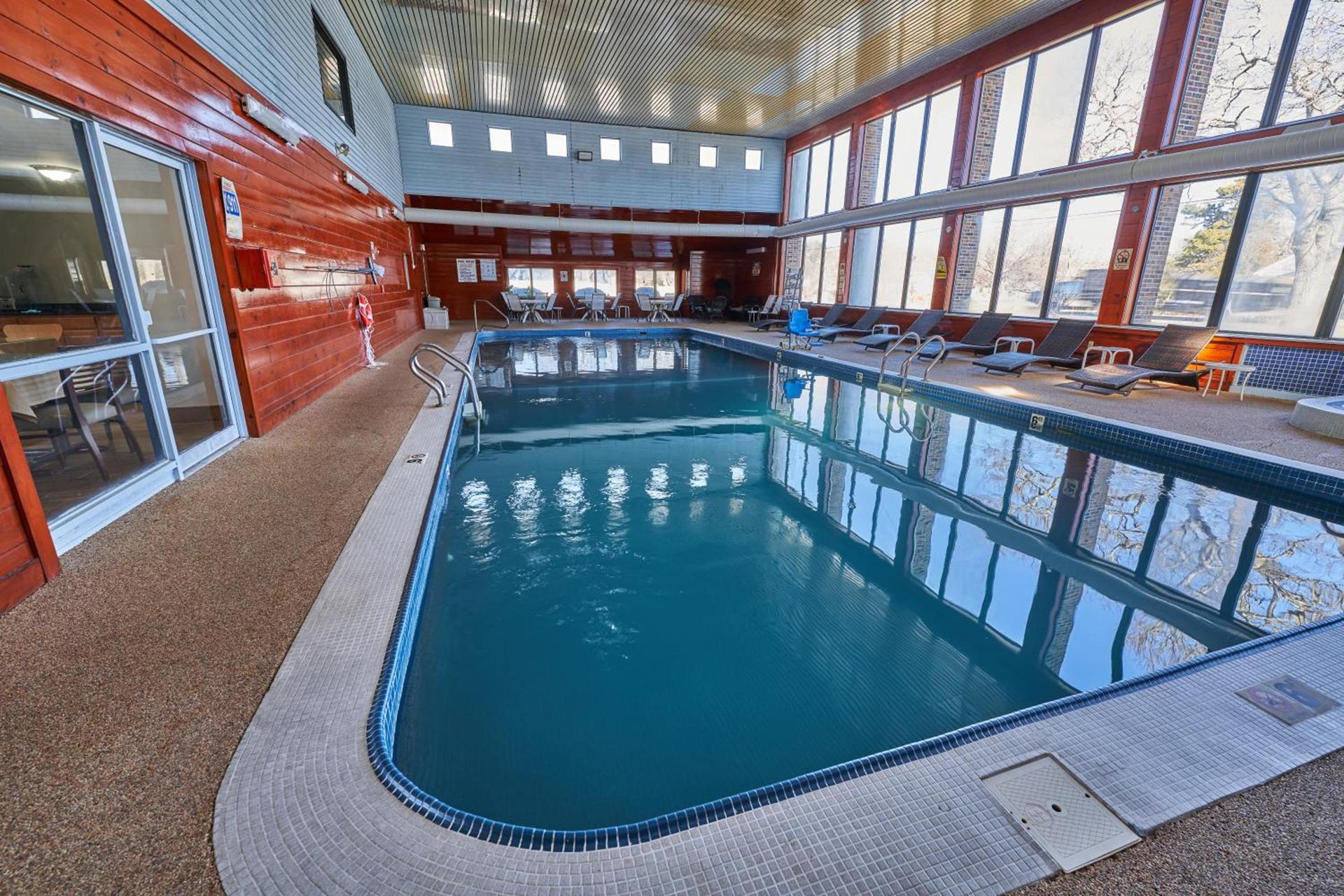 The Mariner Resort Cape Cod by The Red Collection photo 4