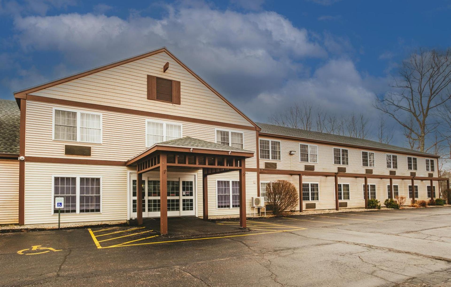 Spark By Hilton Freeport photo 2