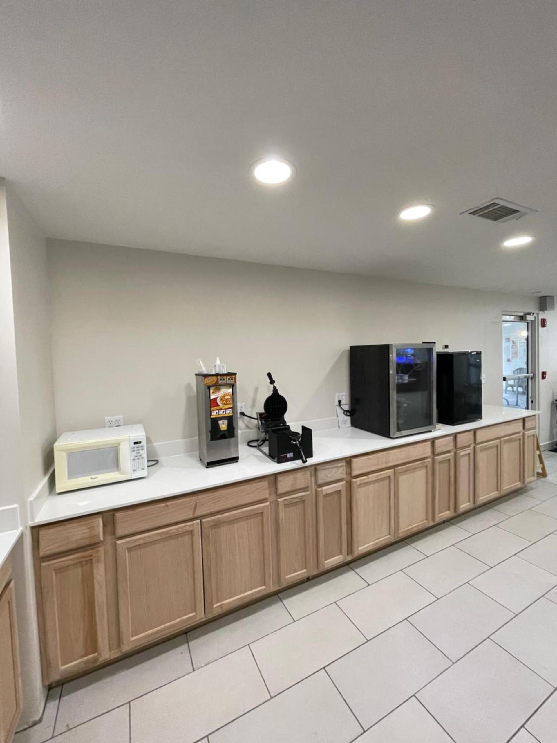 Clarion Pointe-Dillard near Blue Ridge Mountains photo 47
