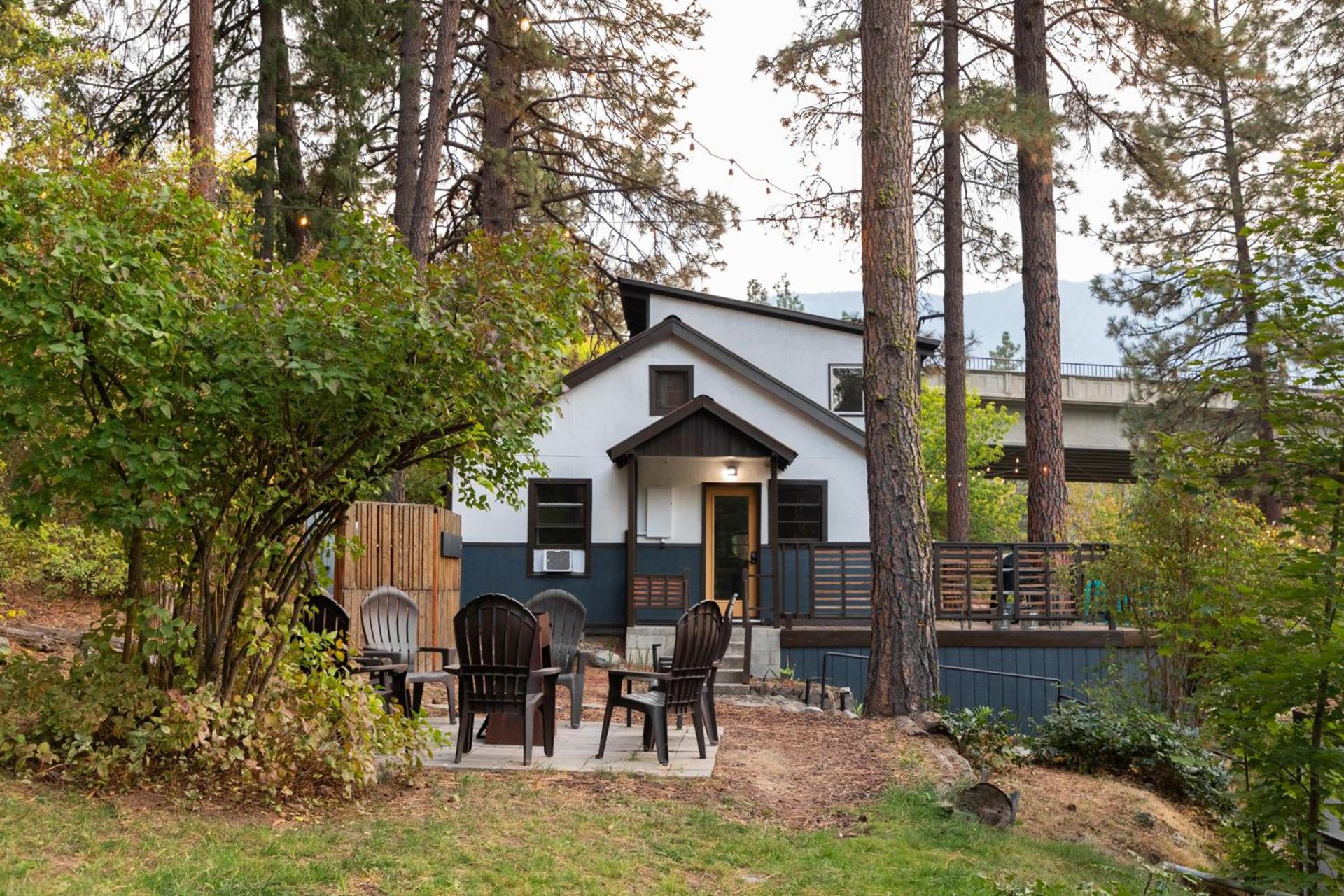 LOGE Leavenworth Riverside photo 10
