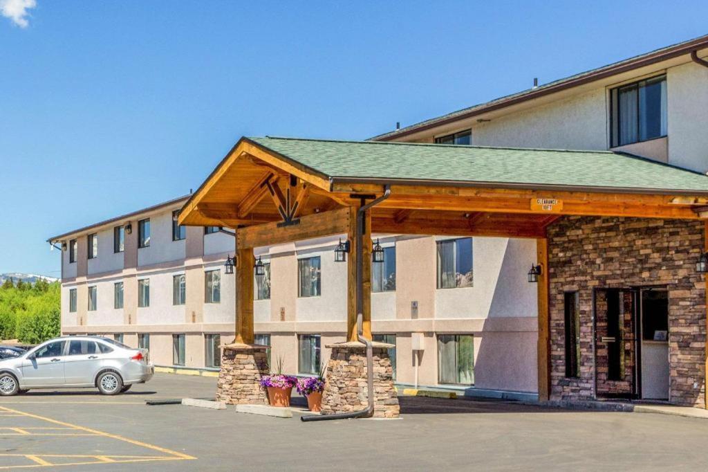 Rodeway Inn photo 3