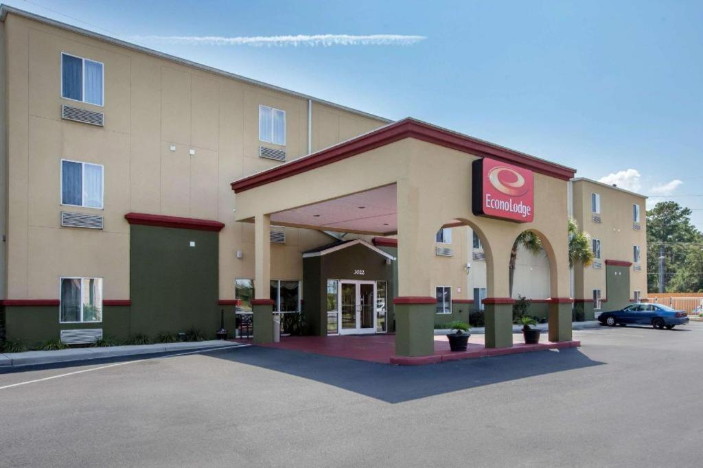 Econo Lodge Valdosta Mall Area photo 1