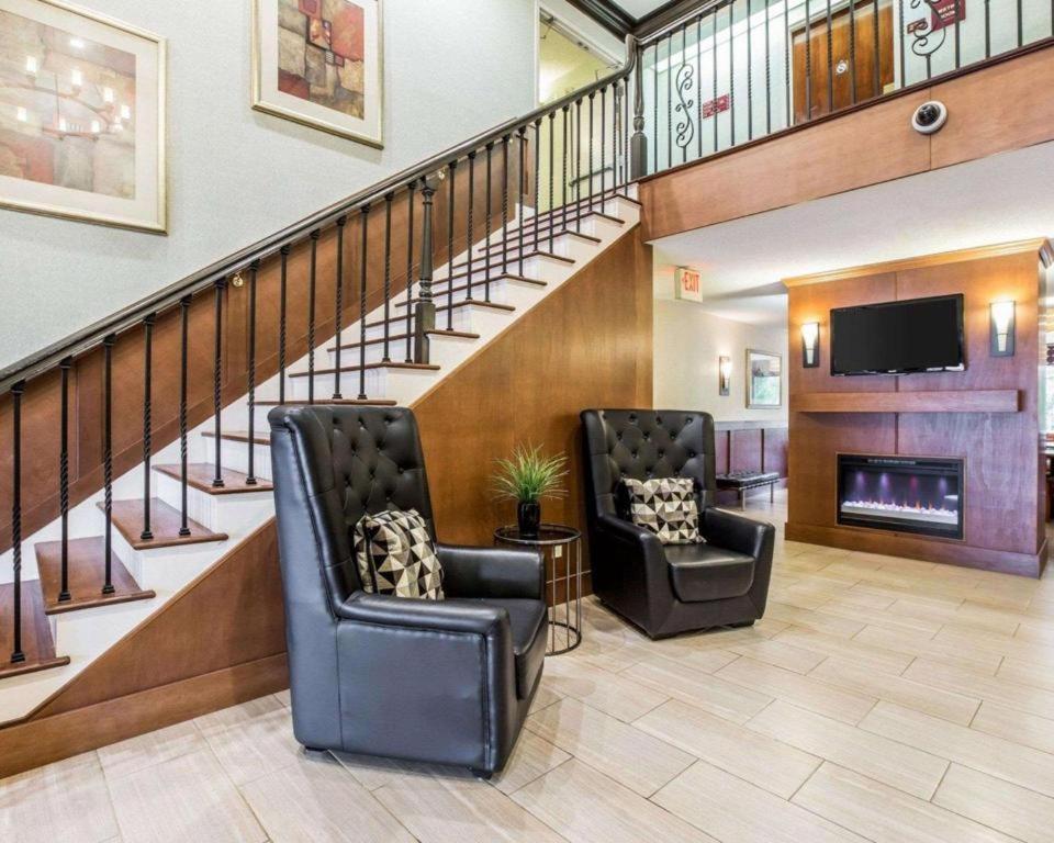 Quality Inn & Suites photo 3