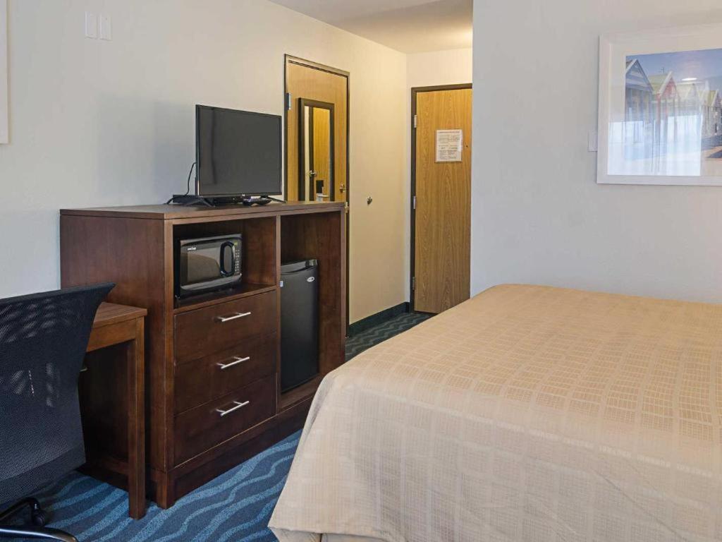 Quality Inn photo 61