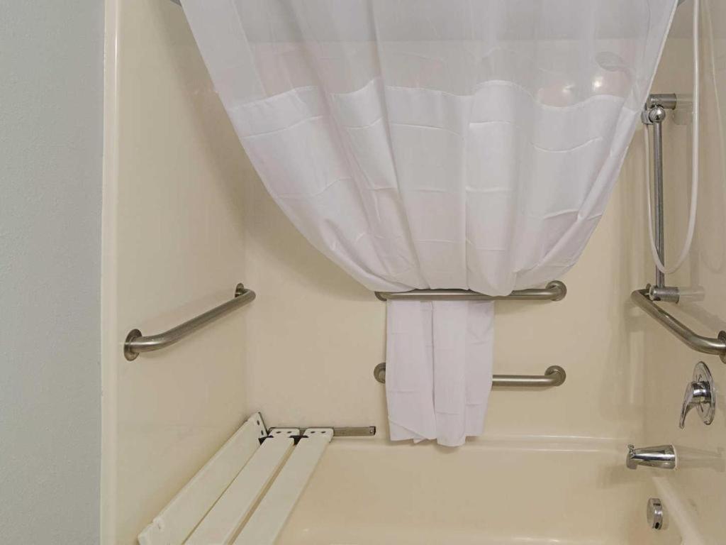 Quality Inn photo 74