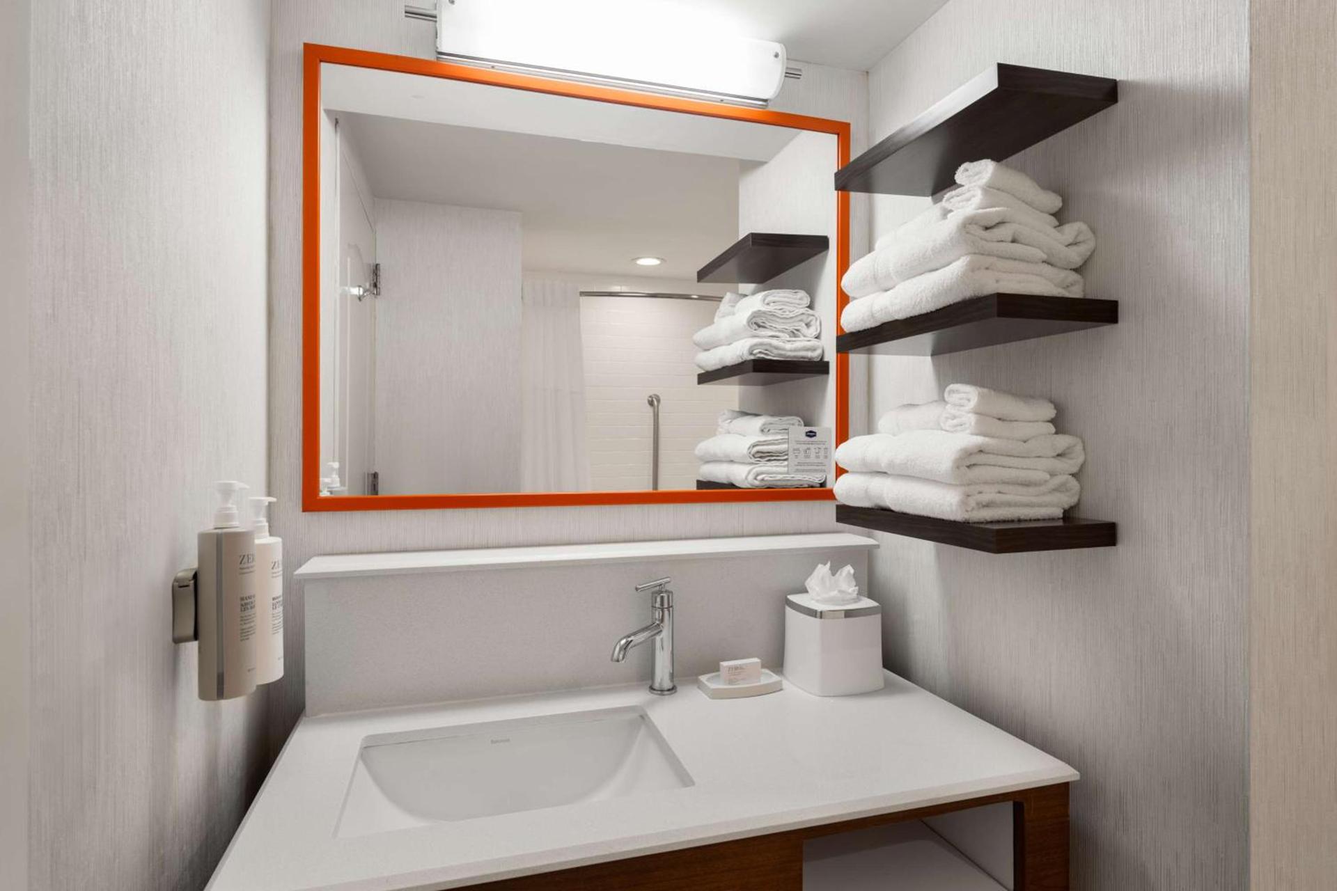 Hampton Inn Charleston North photo 27