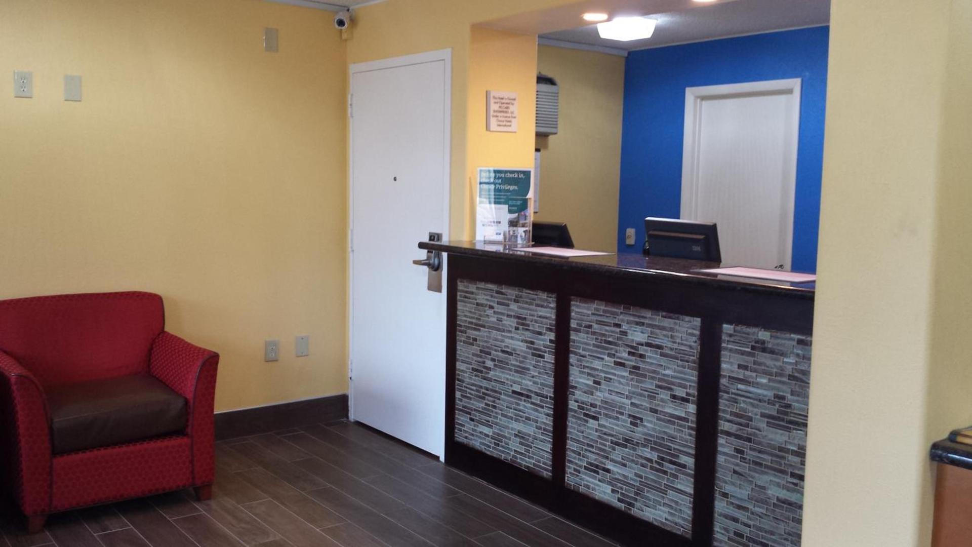 Rodeway Inn Joint Base Andrews Area photo 5