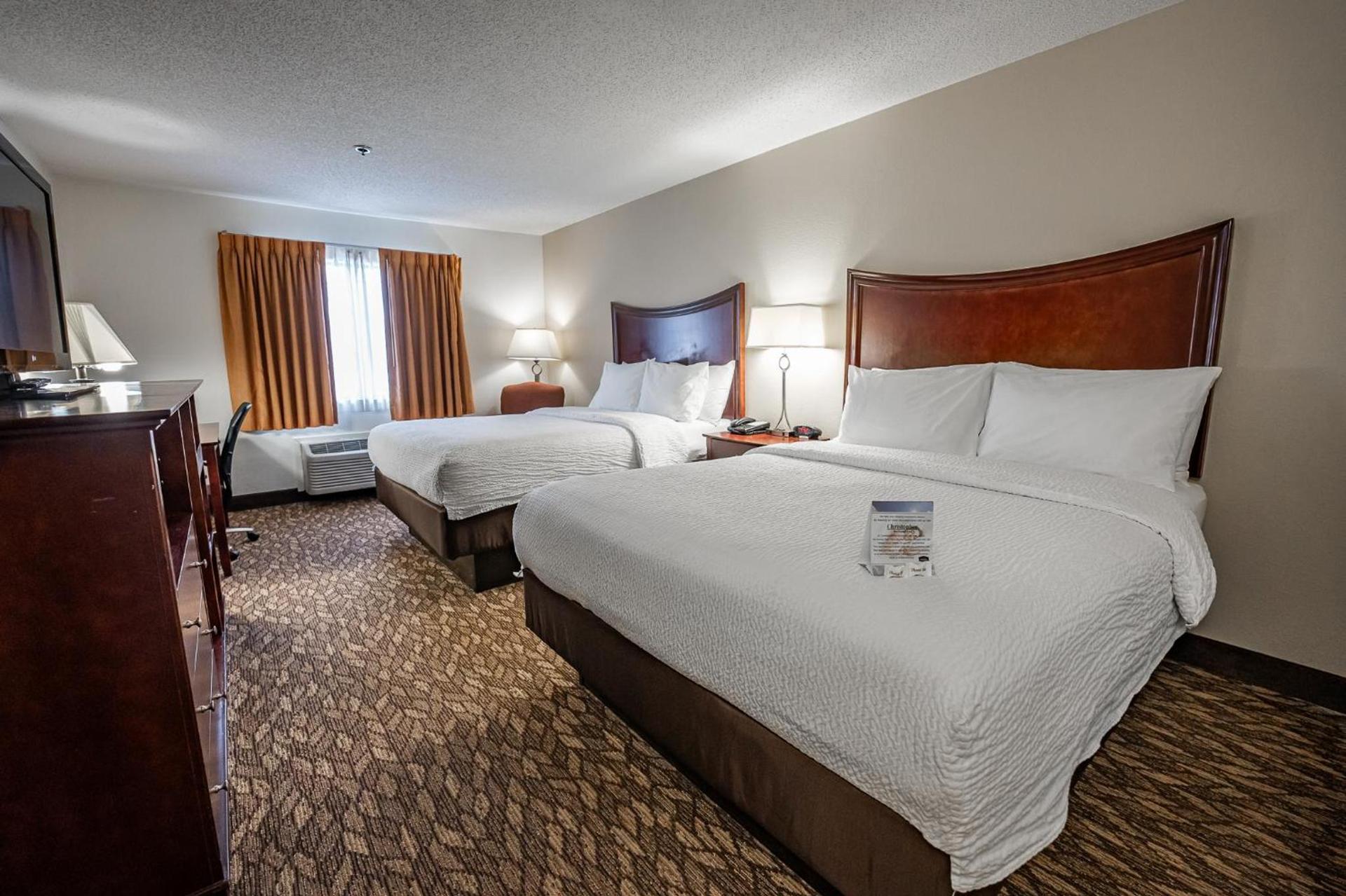 Christopher Inn and Suites photo 23