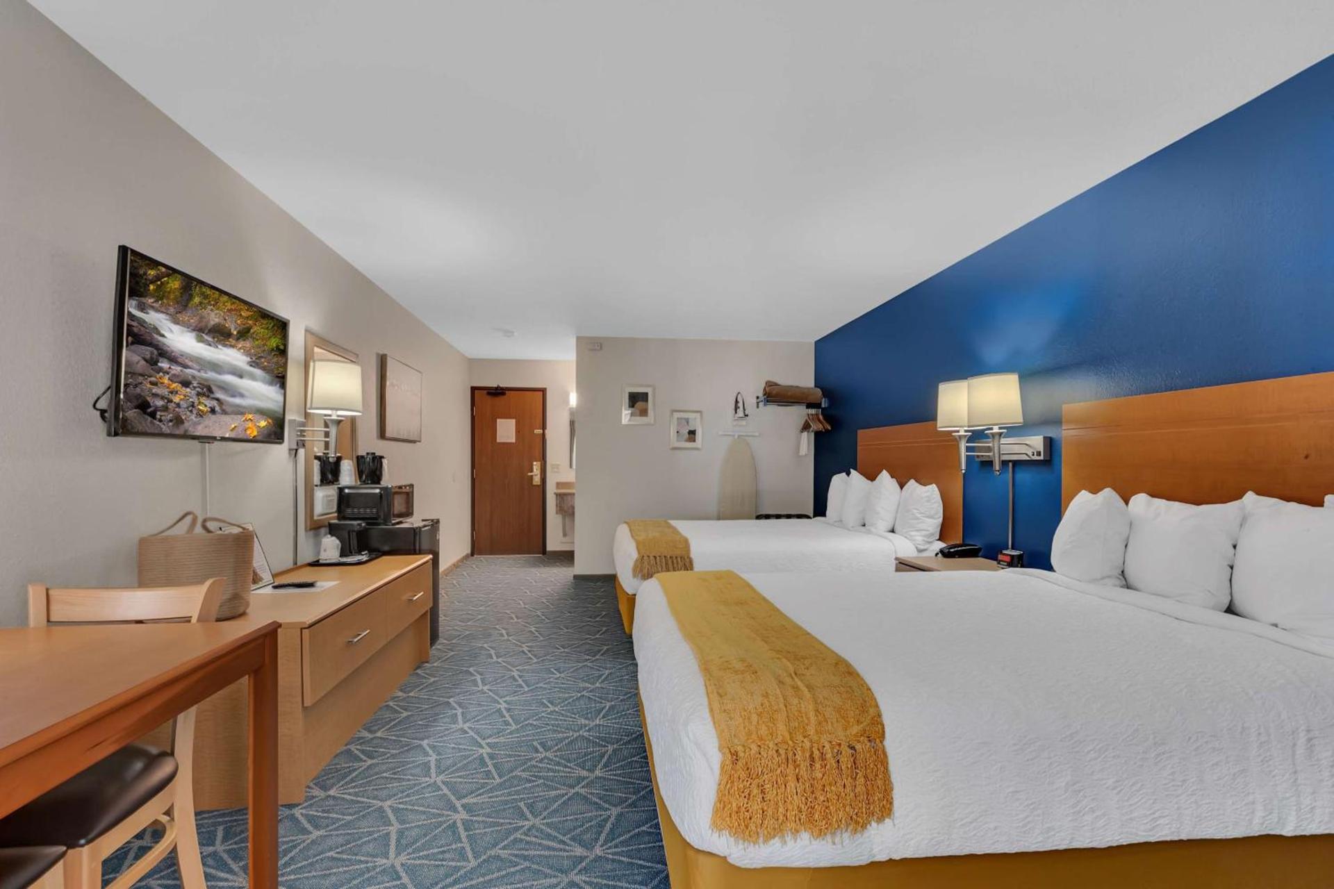 SureStay Hotel by Best Western Spicer photo 22