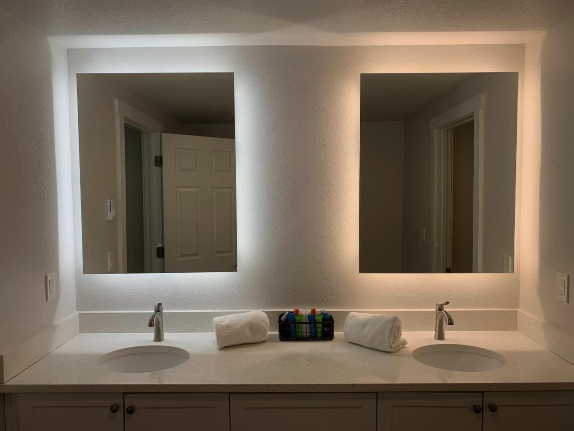 West Beach Suites photo 32
