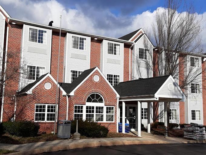 Microtel Inn & Suites by Wyndham West Chester photo 3