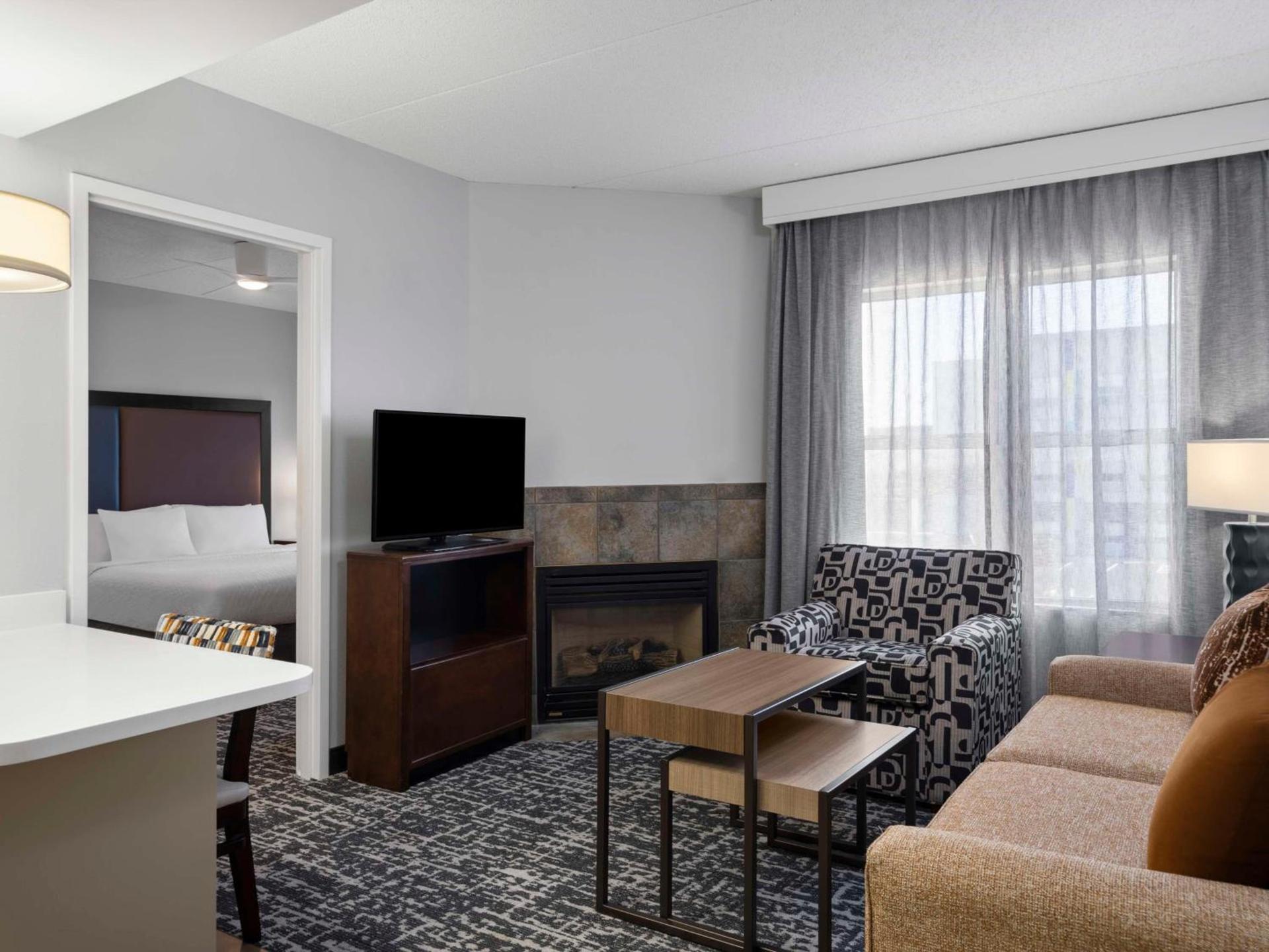 Homewood Suites Columbus - Airport photo 33